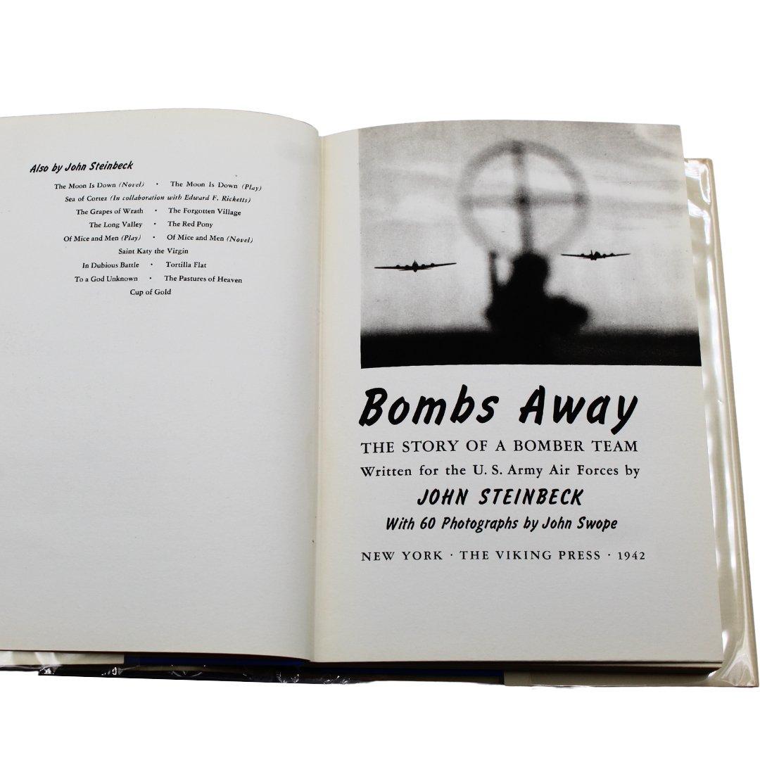 Bombas lejos, de John Steinbeck, Fotografías de John Swope, Primera edición, 1942 En relieve en venta