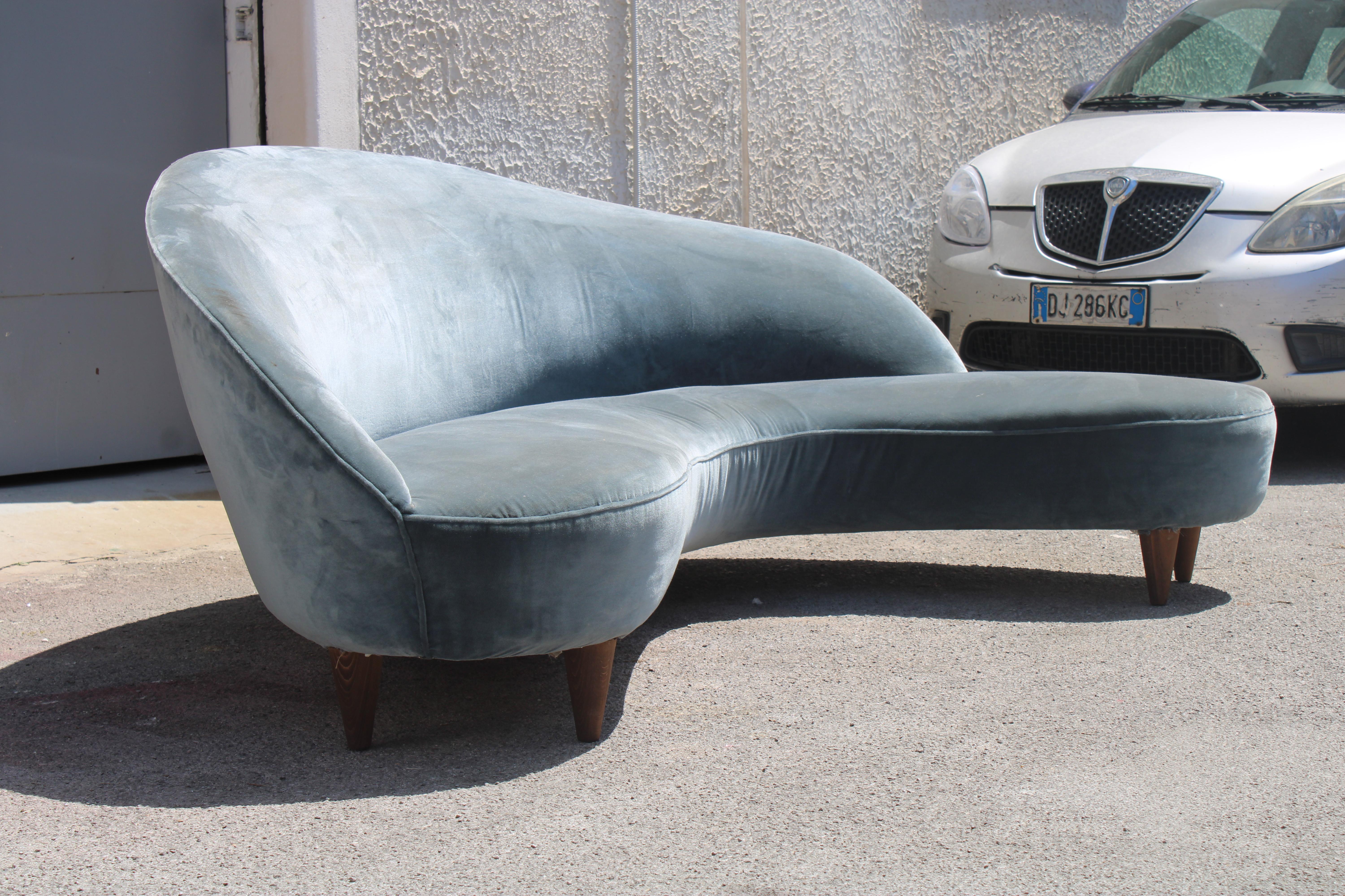 Bomerang Sofà Mid-century Italian Design Cesare Lacca 1950s Blu Velvet en vente 6
