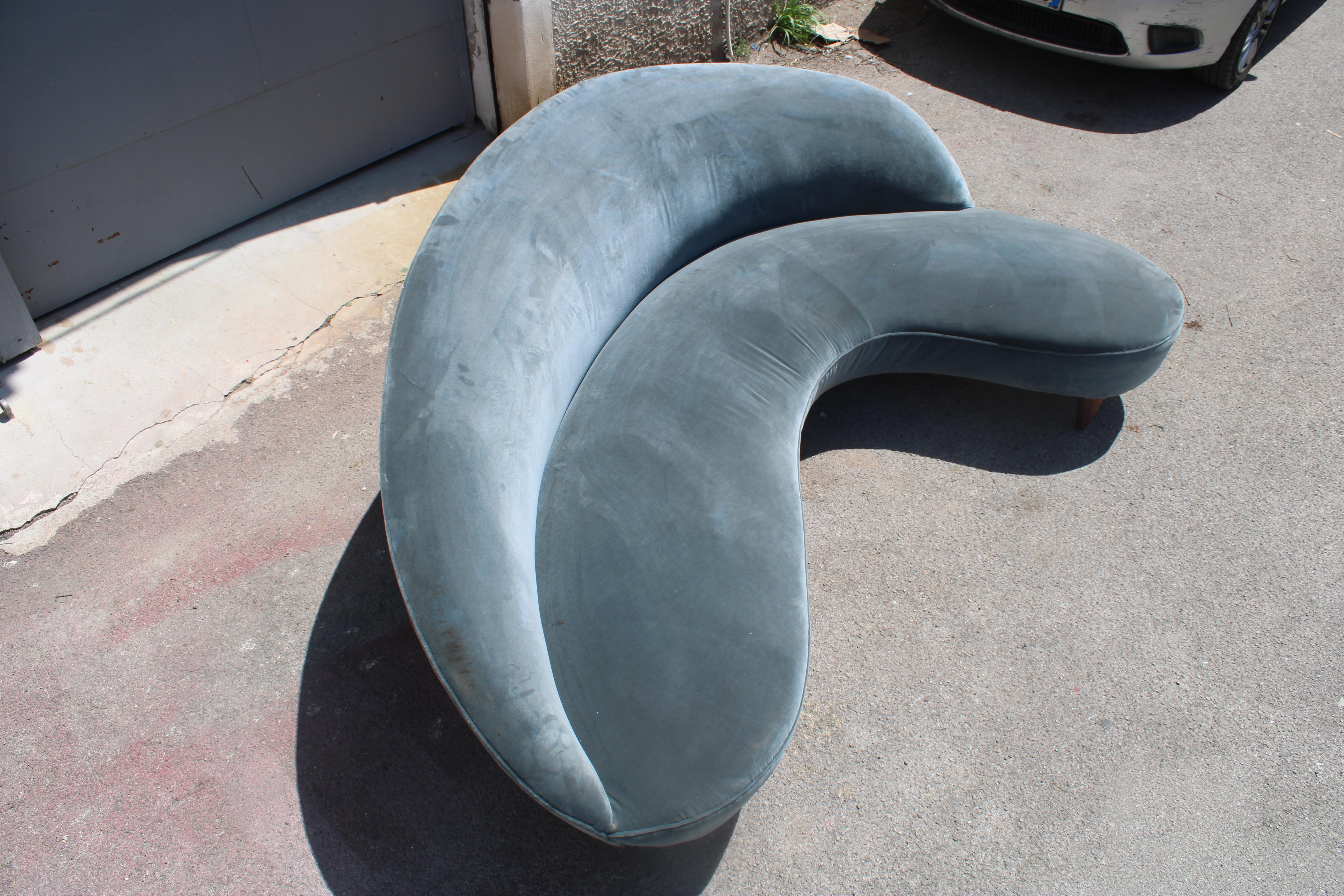 Velours Bomerang Sofà Mid-century Italian Design Cesare Lacca 1950s Blu Velvet en vente