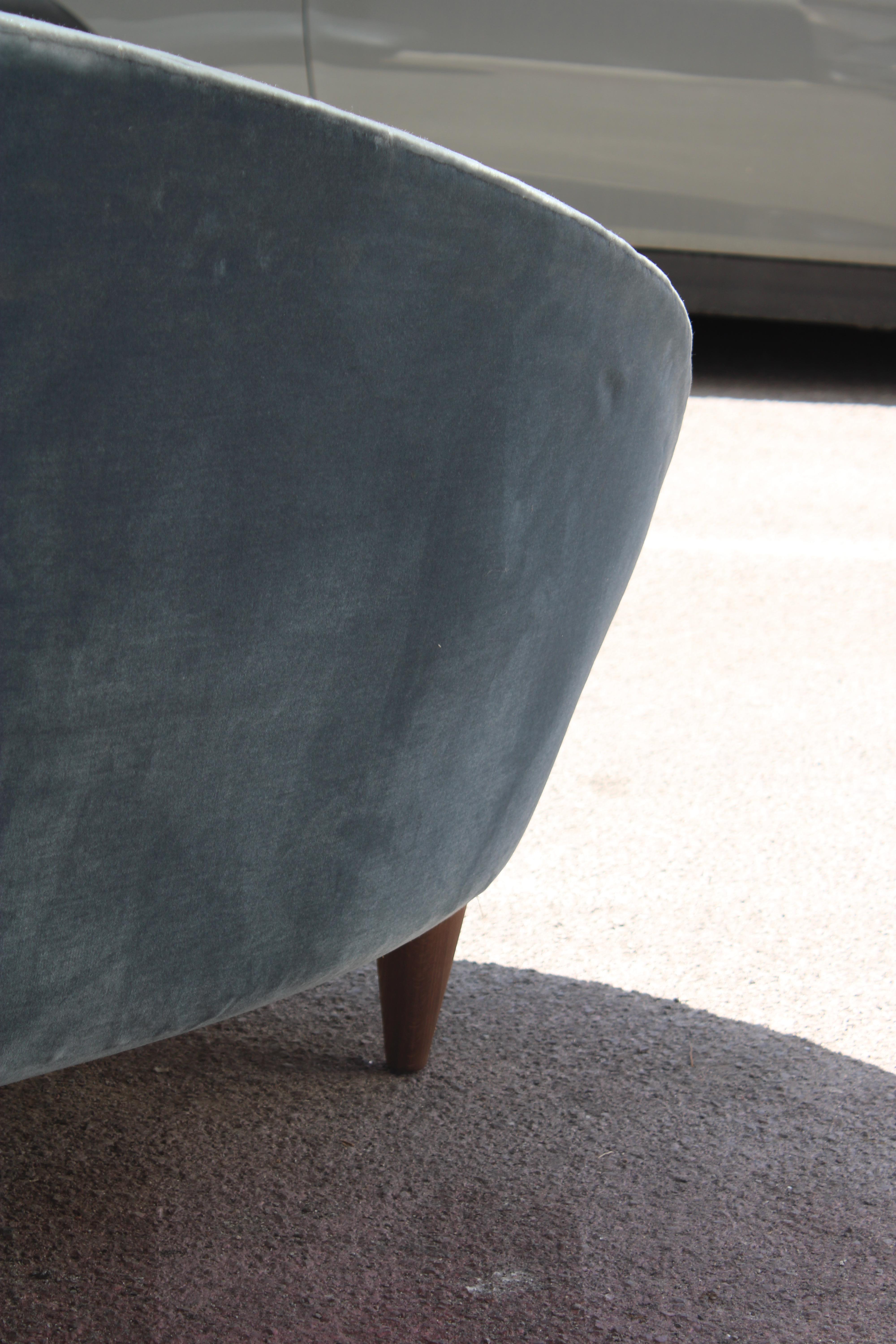 Bomerang Sofà Mid-century Italian Design Cesare Lacca 1950s Blu Velvet en vente 3