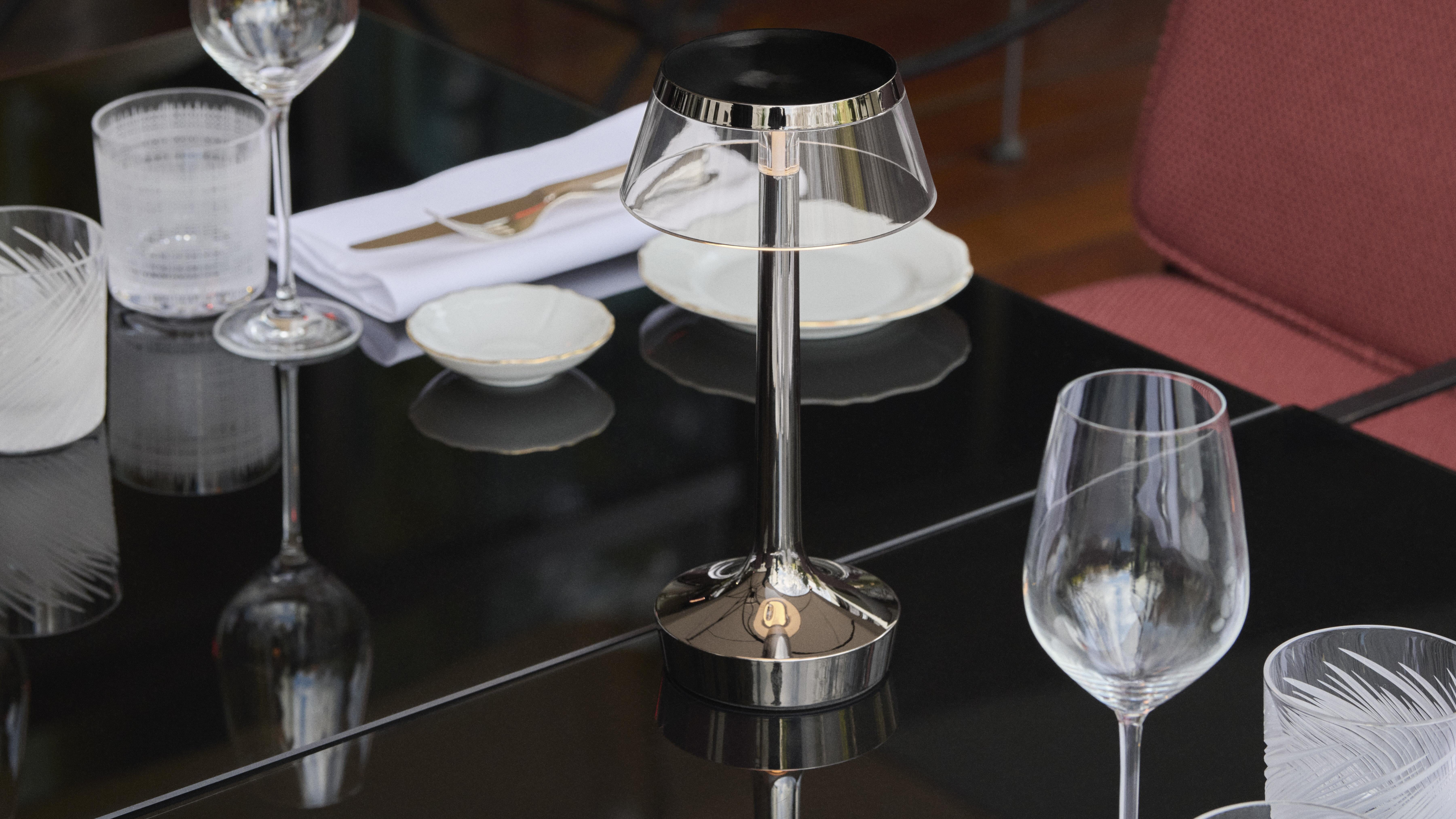 Bon Jour Unplugged Tischleuchte in Fresh Mint & Crown in Rattan, 2025 12