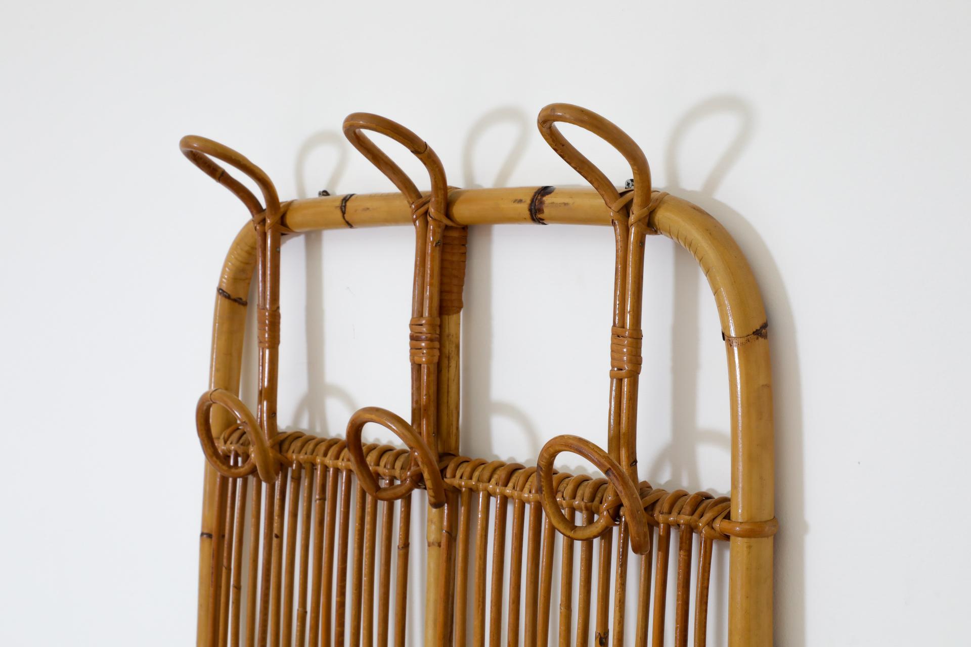 Bambù Appendiabiti da parete in bambù con ganci, anni '60, di ispirazione italiana, Franco Albini in vendita