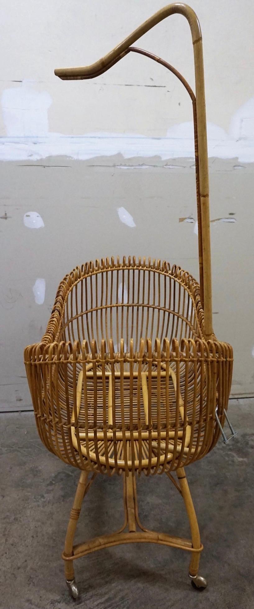 Mint condition bamboo cradle, circa 1950s.
All original and in great shape.
