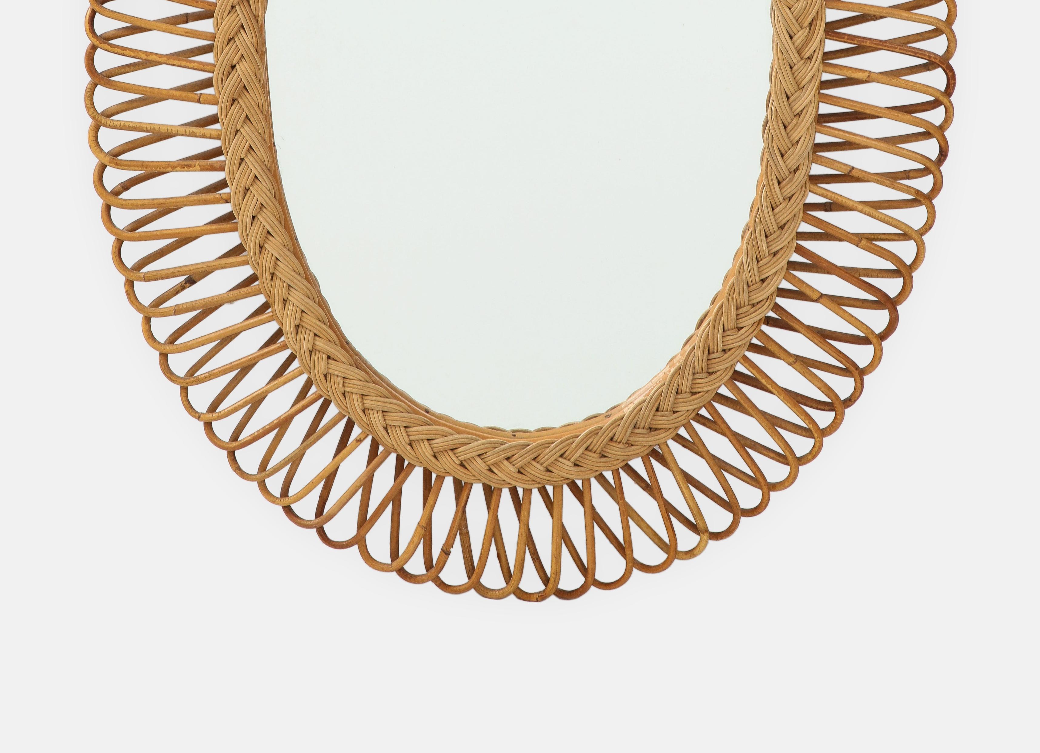 Bonacina Oval Bamboo and Rattan Mirror, Italy, 1950s In Good Condition For Sale In New York, NY