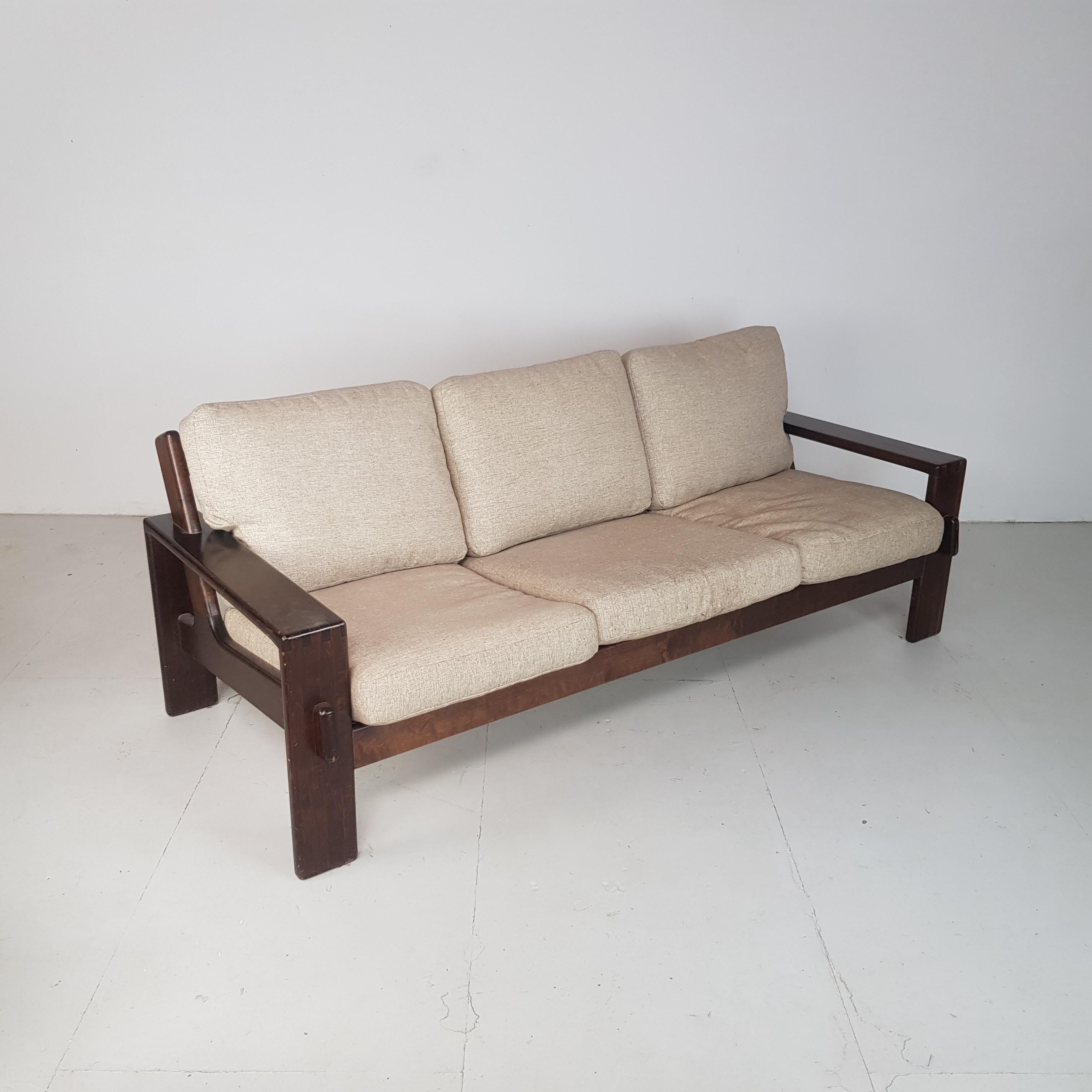 Vintage 1960s 3-seat Bonanza sofa designed by Esko Pajamies for Asko Finland.
This piece is in good vintage condition. The stained oak frame is solid and sturdy. There are a few scuffs, scratches and marks to be expected with age but nothing which