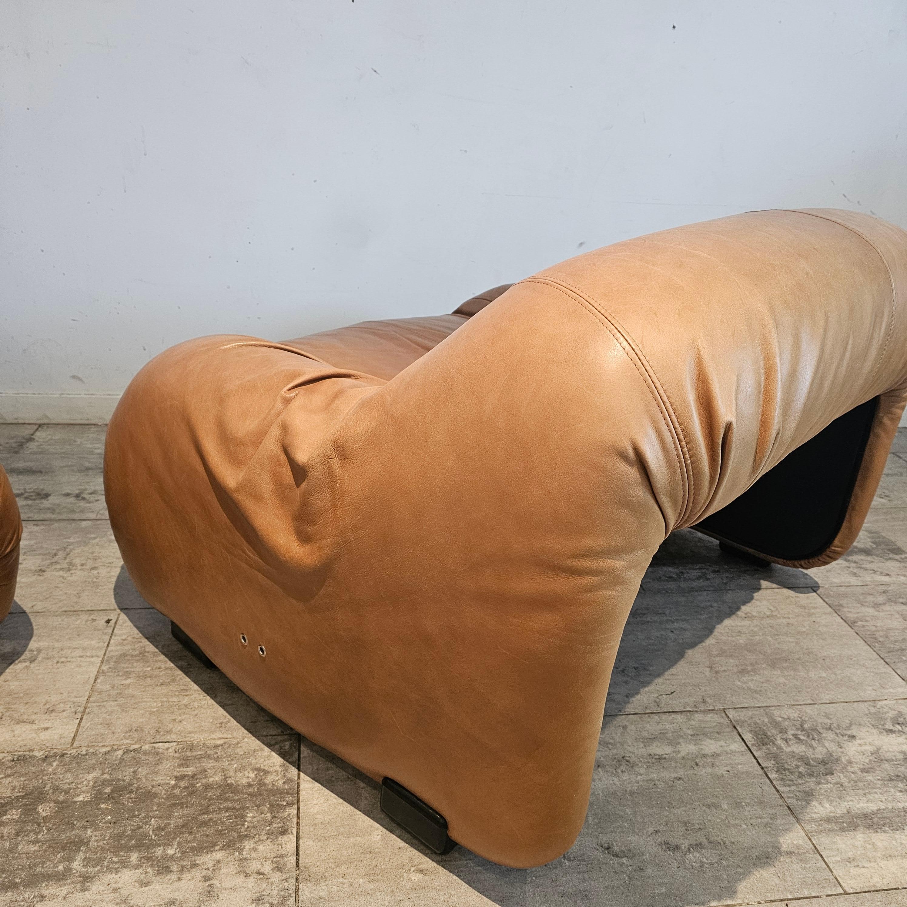 Bonanza two, one seat sofa's by Afra & Tobia Scarpa, for C&B, Italy, 1970's For Sale 4