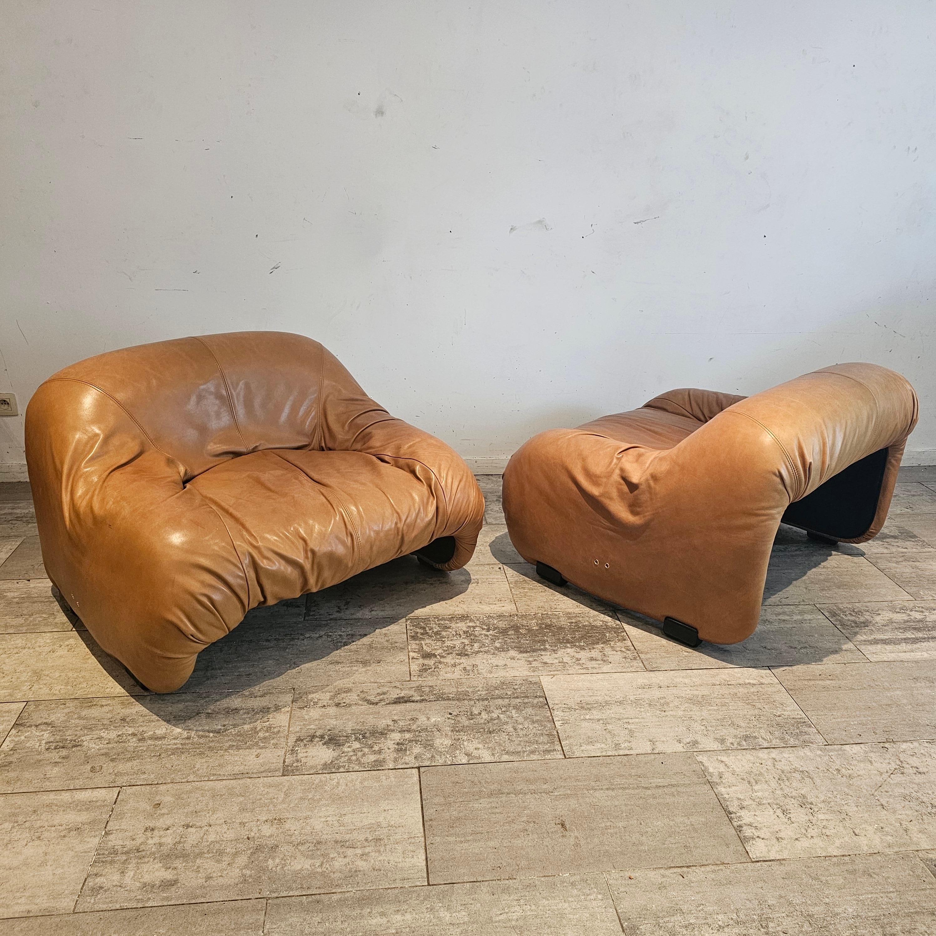 Mid-Century Modern Bonanza two, one seat sofa's by Afra & Tobia Scarpa, for C&B, Italy, 1970's For Sale