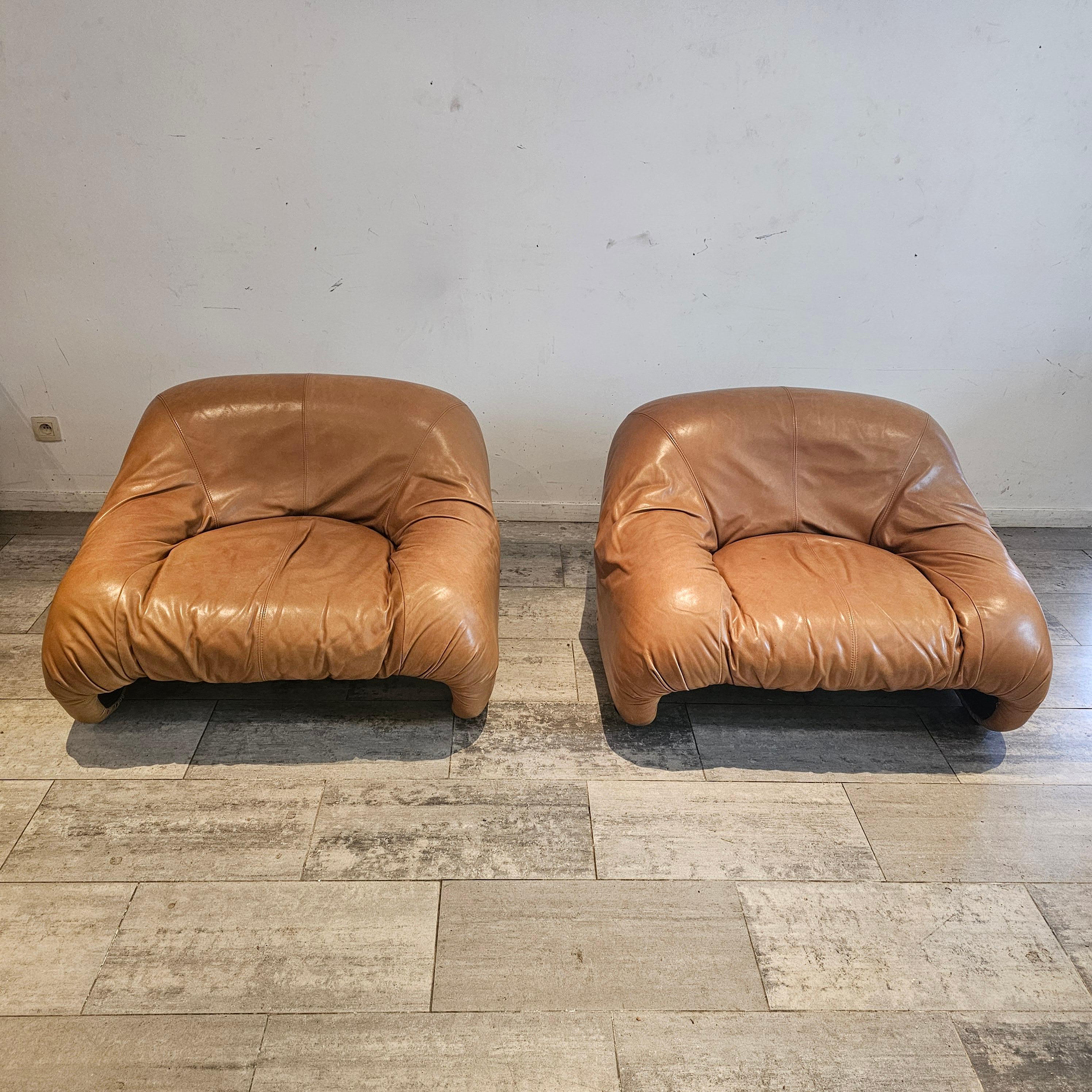 Italian Bonanza two, one seat sofa's by Afra & Tobia Scarpa, for C&B, Italy, 1970's For Sale