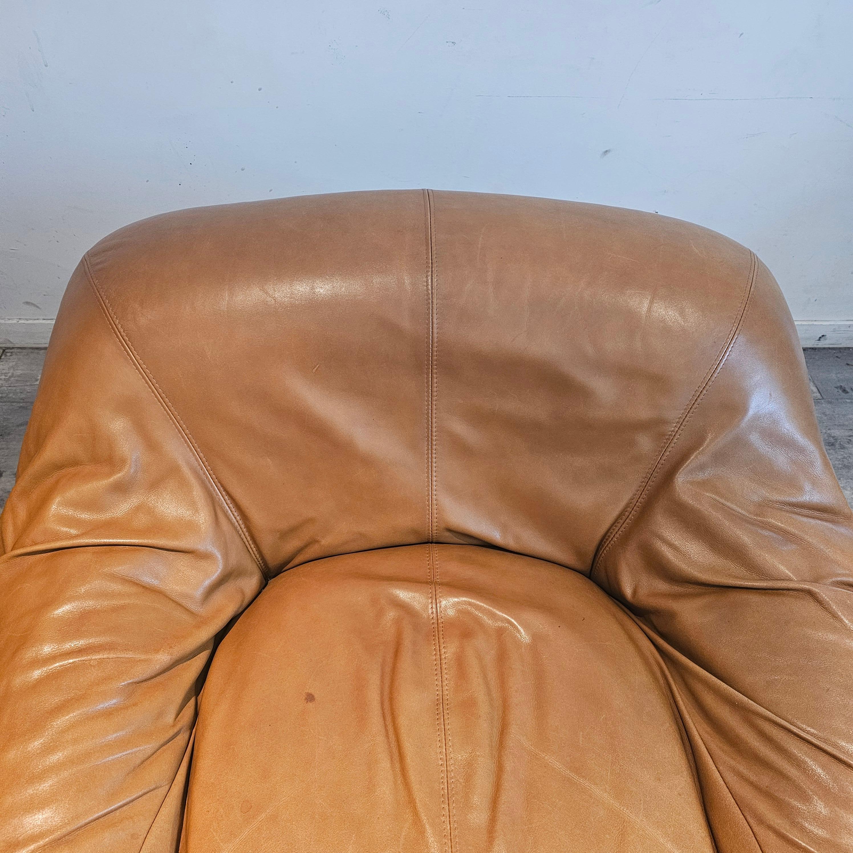 Late 20th Century Bonanza two, one seat sofa's by Afra & Tobia Scarpa, for C&B, Italy, 1970's For Sale