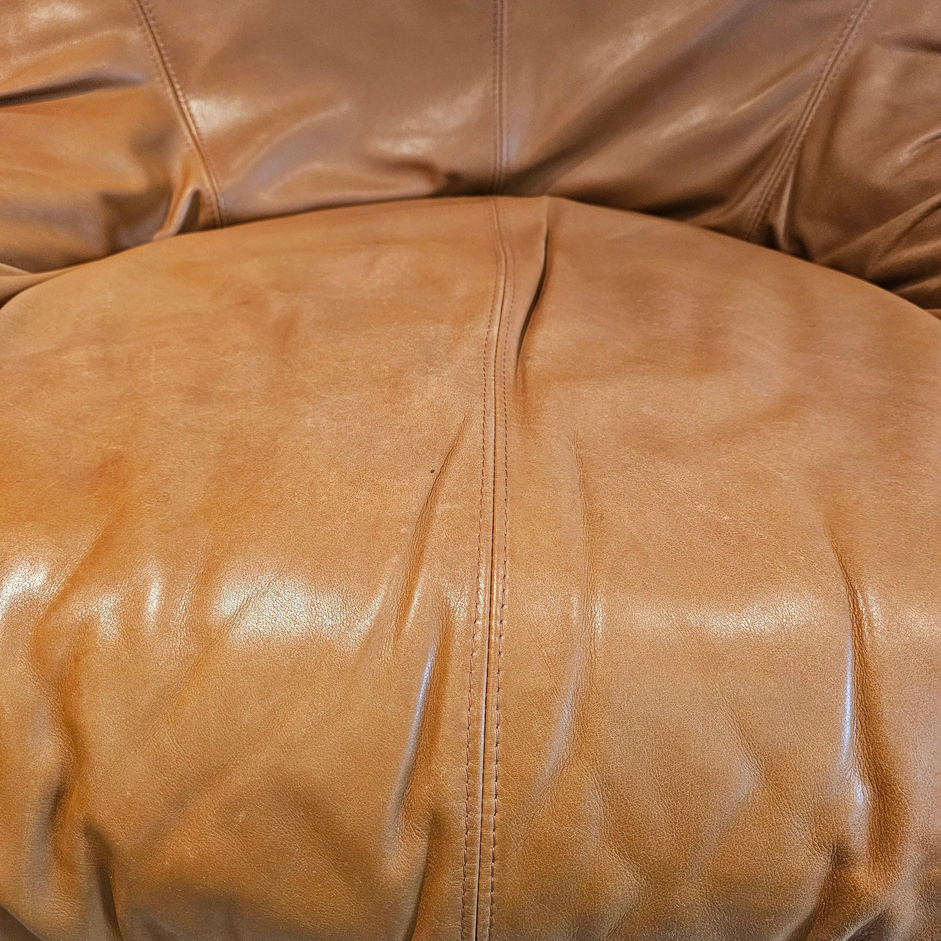 Bonanza two, one seat sofa's by Afra & Tobia Scarpa, for C&B, Italy, 1970's For Sale 1