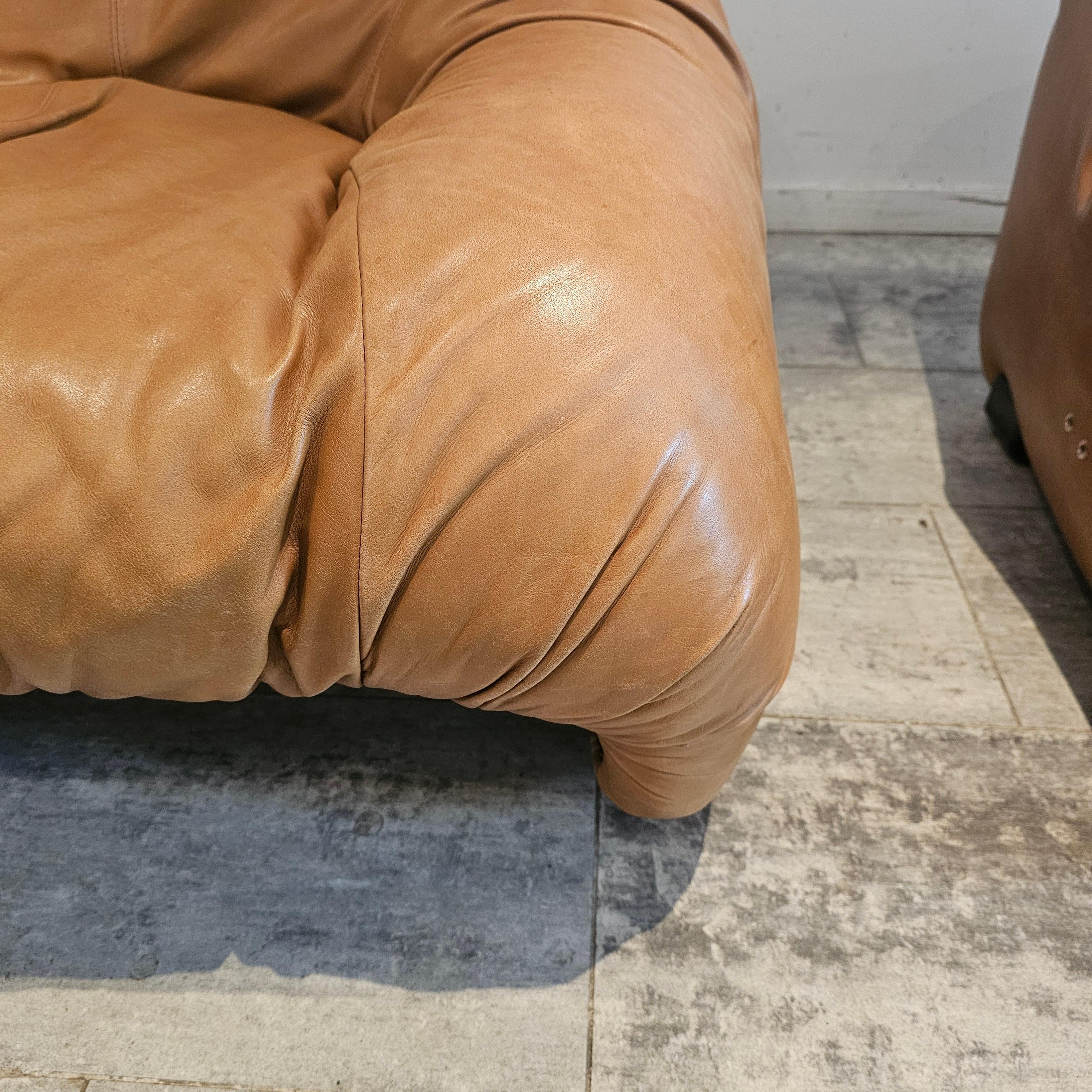 Bonanza two, one seat sofa's by Afra & Tobia Scarpa, for C&B, Italy, 1970's For Sale 2