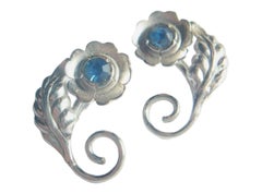 BOND BOYD - Vintage Pair of Sterling Silver Screw Back Earrings - Circa 1950's