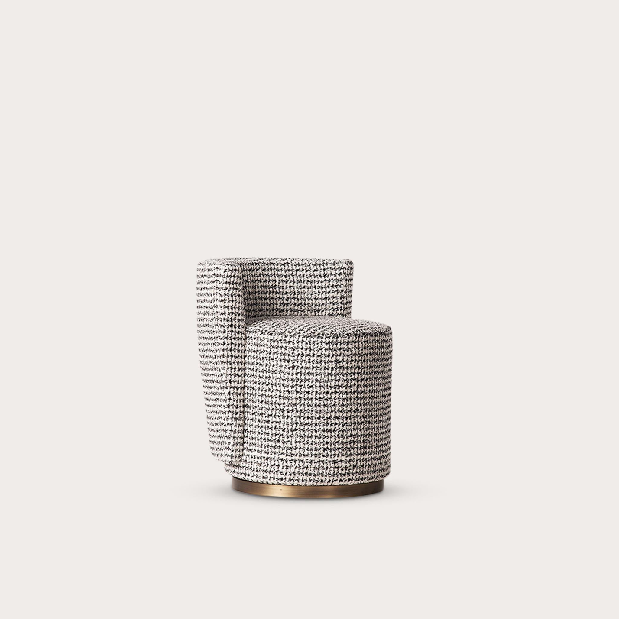 Tabouret Bond Street de Yabu Pushelberg avec base pivotante en laiton antique laqué Neuf - En vente à Toronto, ON
