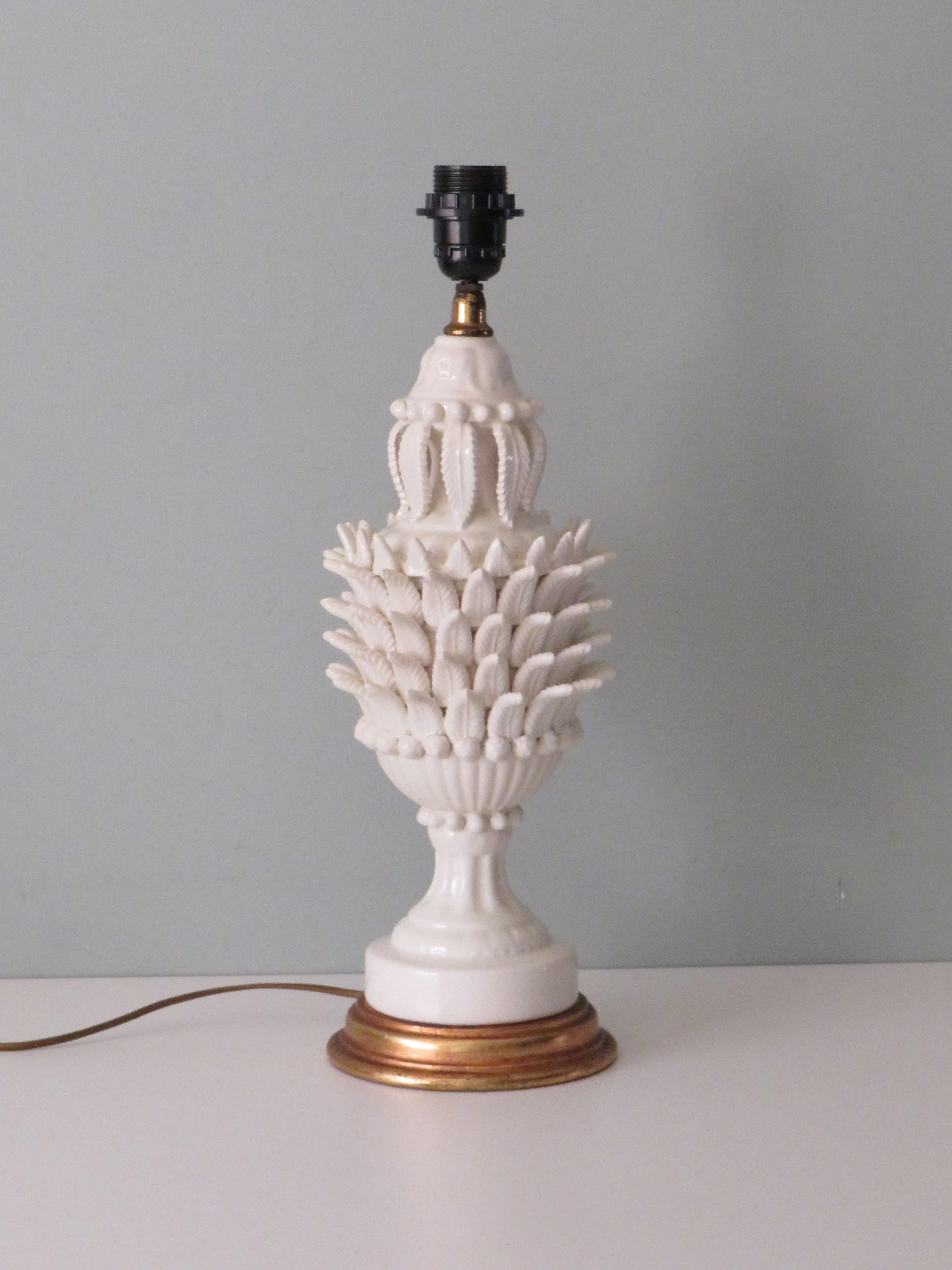 Mid-Century Modern Base de lampe Bondia Manises en céramique blanche:: années 1950 Espagne
