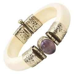 Bracciale con placca d'argento in osso e ametista