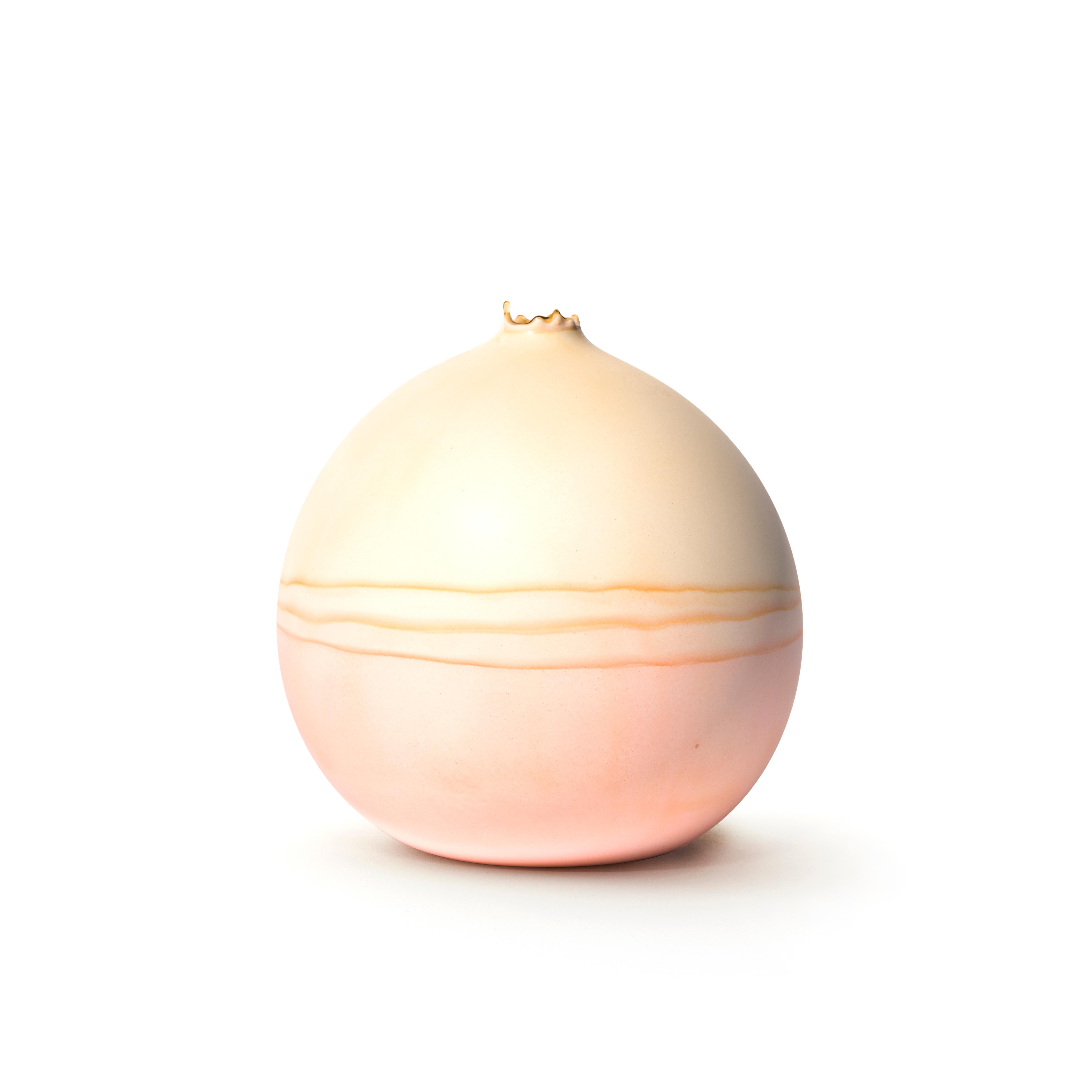 Bone and peach saturn vase by Elyse Graham
Dimensions: W 20 x D 20 x H 23 cm
Materials: Plaster, Resin
MOLDED, DYED, AND FINISHED BY HAND IN LA. CUSTOMIZATION
AVAILABLE.
ALL PIECES ARE MADE TO ORDER

This collection of vessels is inspired by