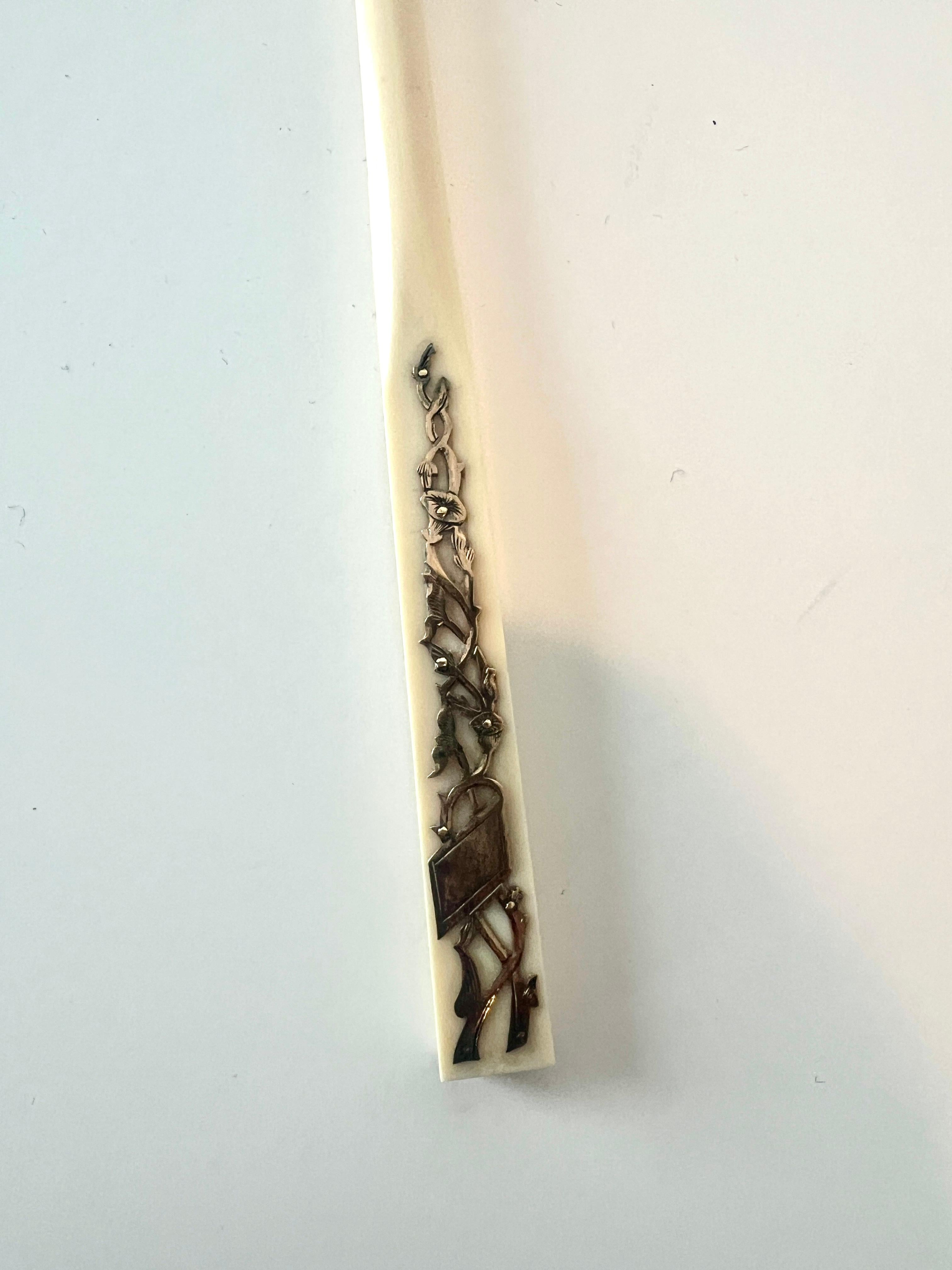 Français Stylo Plume Os avec incrustation d'or et pointe en or Swirl avec 14k en vente