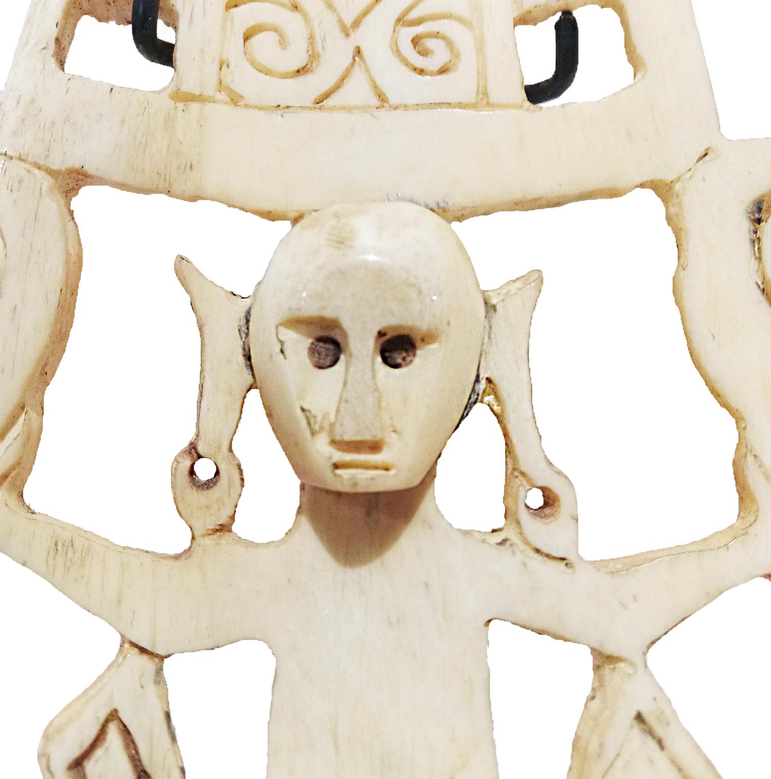 Bone Hair Comb, Indonesia, Mid 20th Century 6