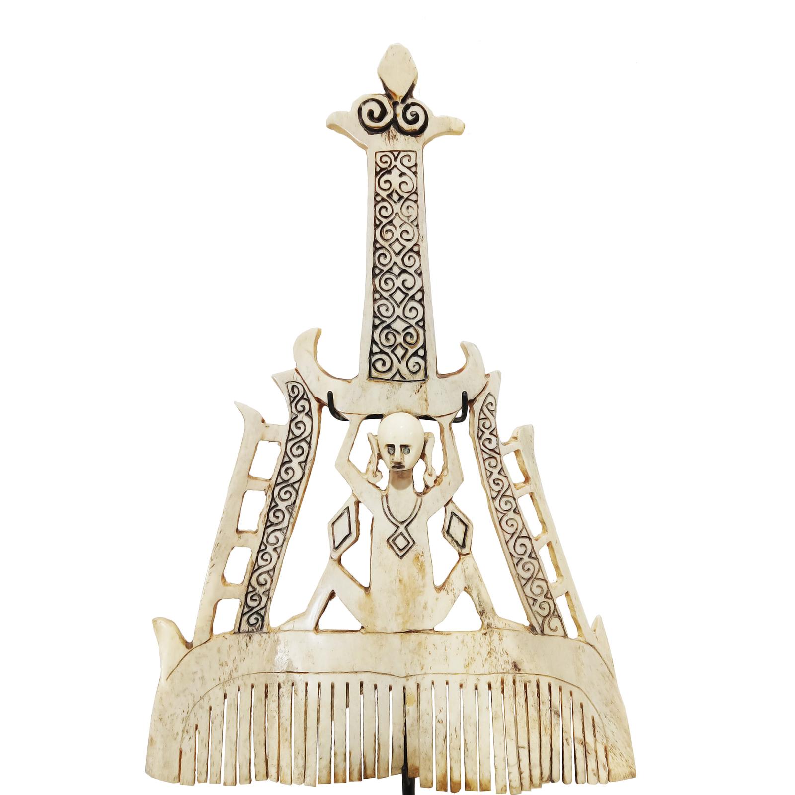  Bone Hair Comb, Indonesia, Mid 20th Century For Sale 6