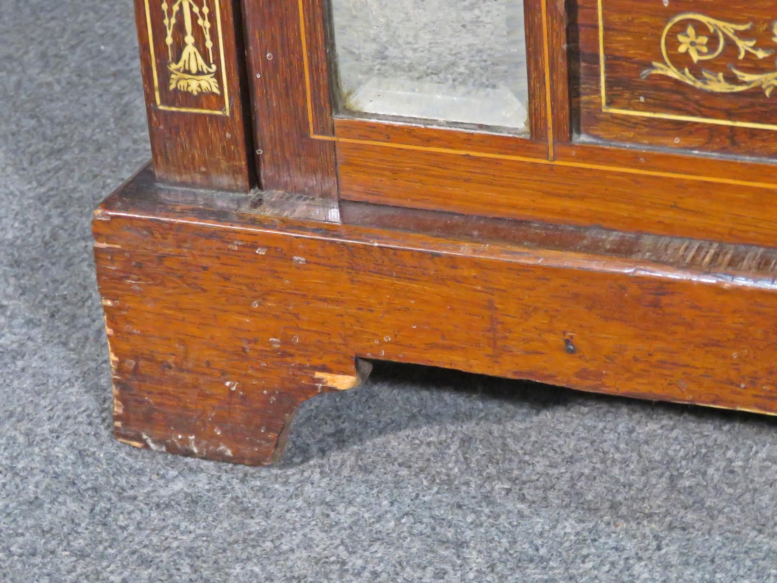 Avorio Mobile da musica intarsiato in osso in palissandro edoardiano con specchio, circa 1910 in vendita