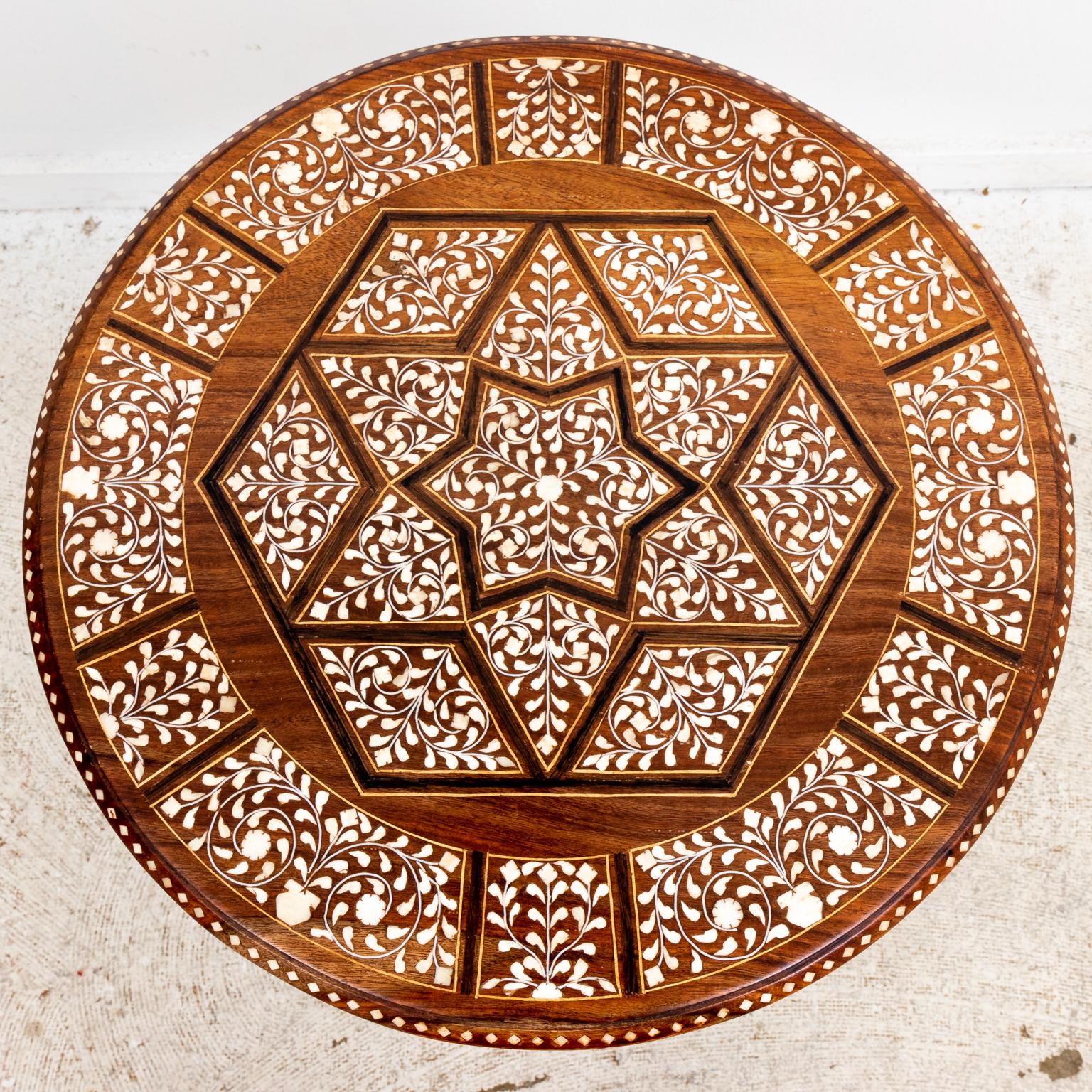 Bone Inlaid Round Side Table In Good Condition In Stamford, CT