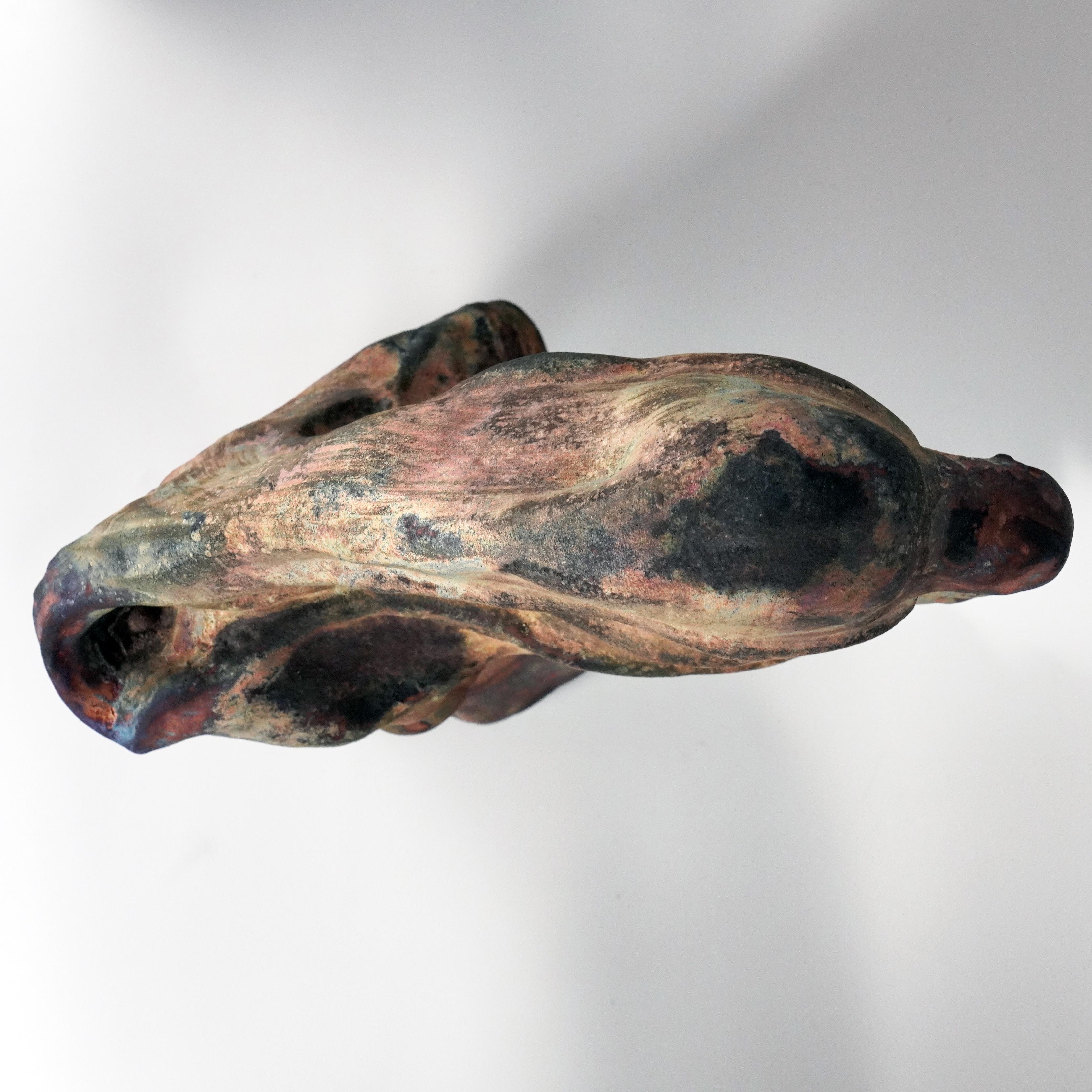 Malaisien série Bone - The Corporation  Sculpture en céramique Raku d'Adil Ghani en vente