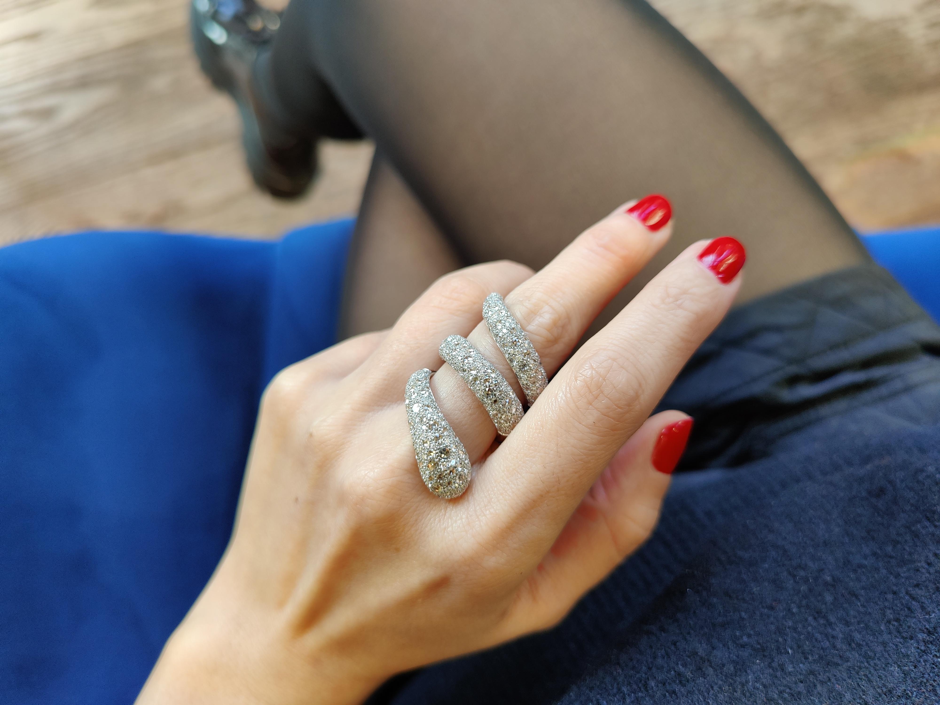 Modern Bonebakker 4.70 Carat diamond white gold snake ring with brilliant and rose cut For Sale