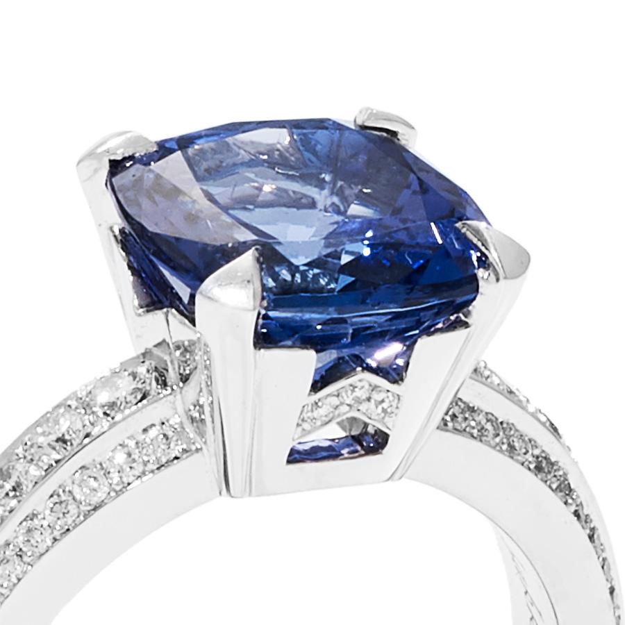 Cushion Cut Bonebakker Tanzanite and Diamond White Gold Ring Bridges of Amsterdam Collection For Sale