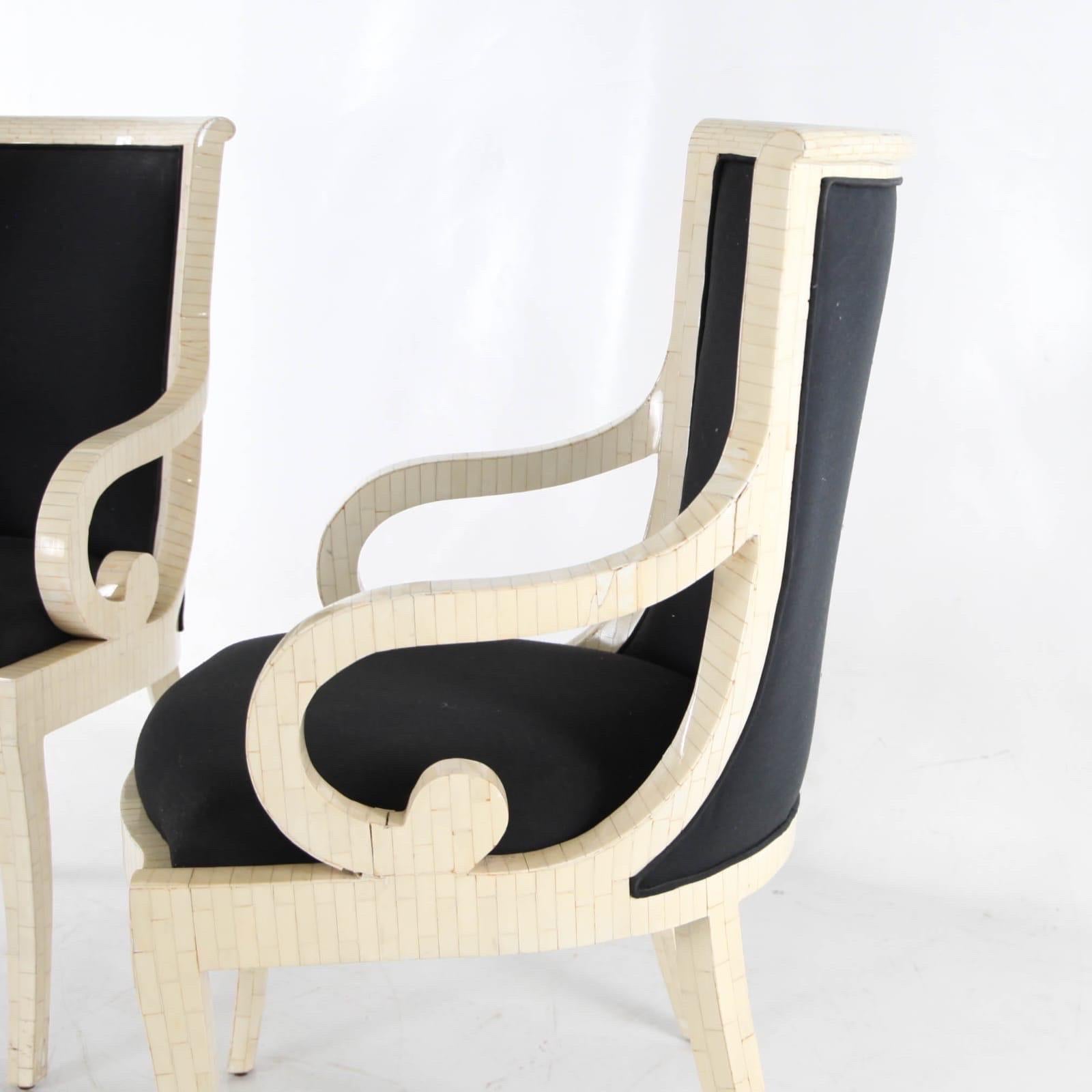 Par de sillones con incrustaciones de huesos Hueso en venta