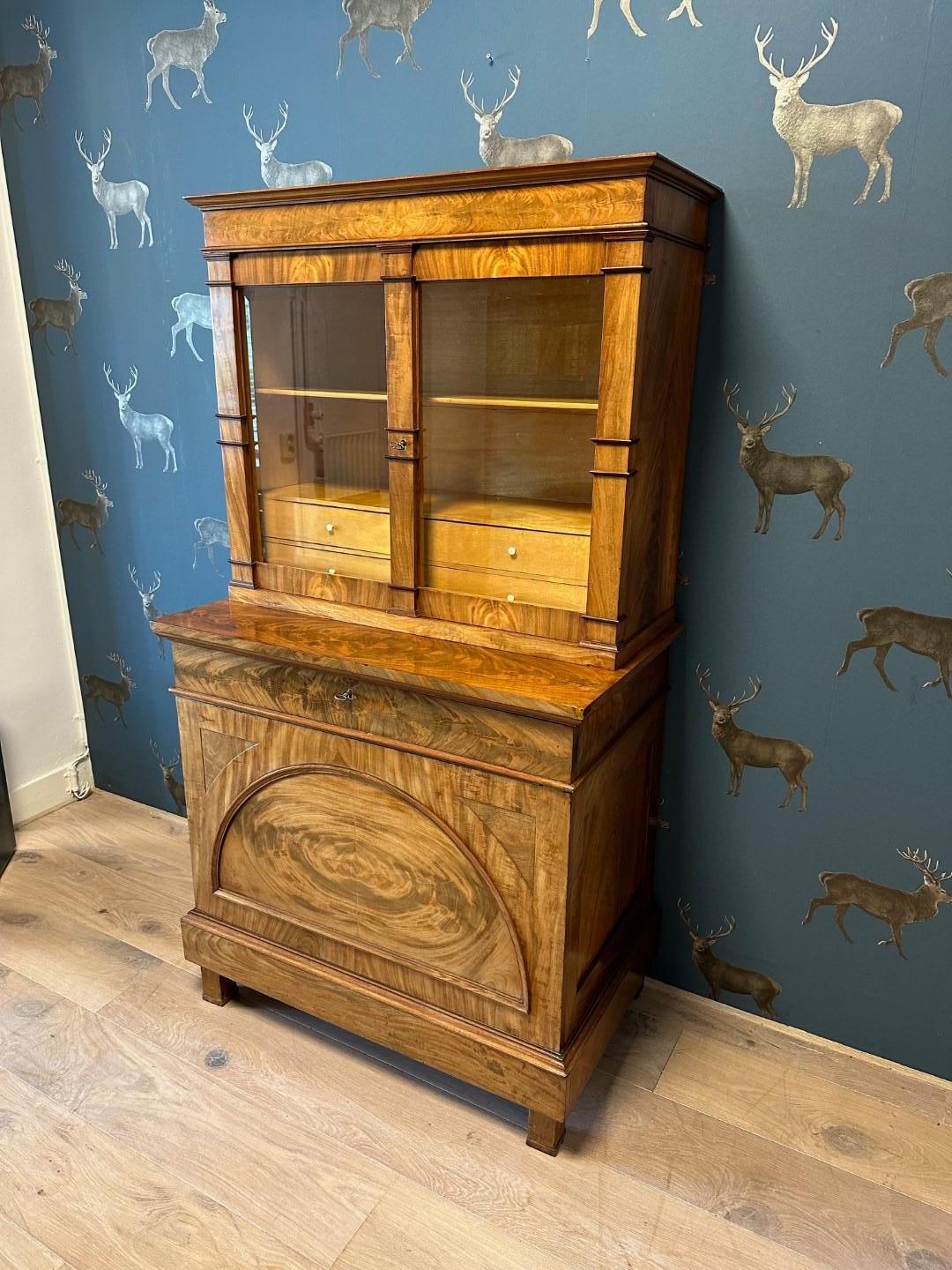 Mid-19th Century Bonheur du jour / ladies desk For Sale