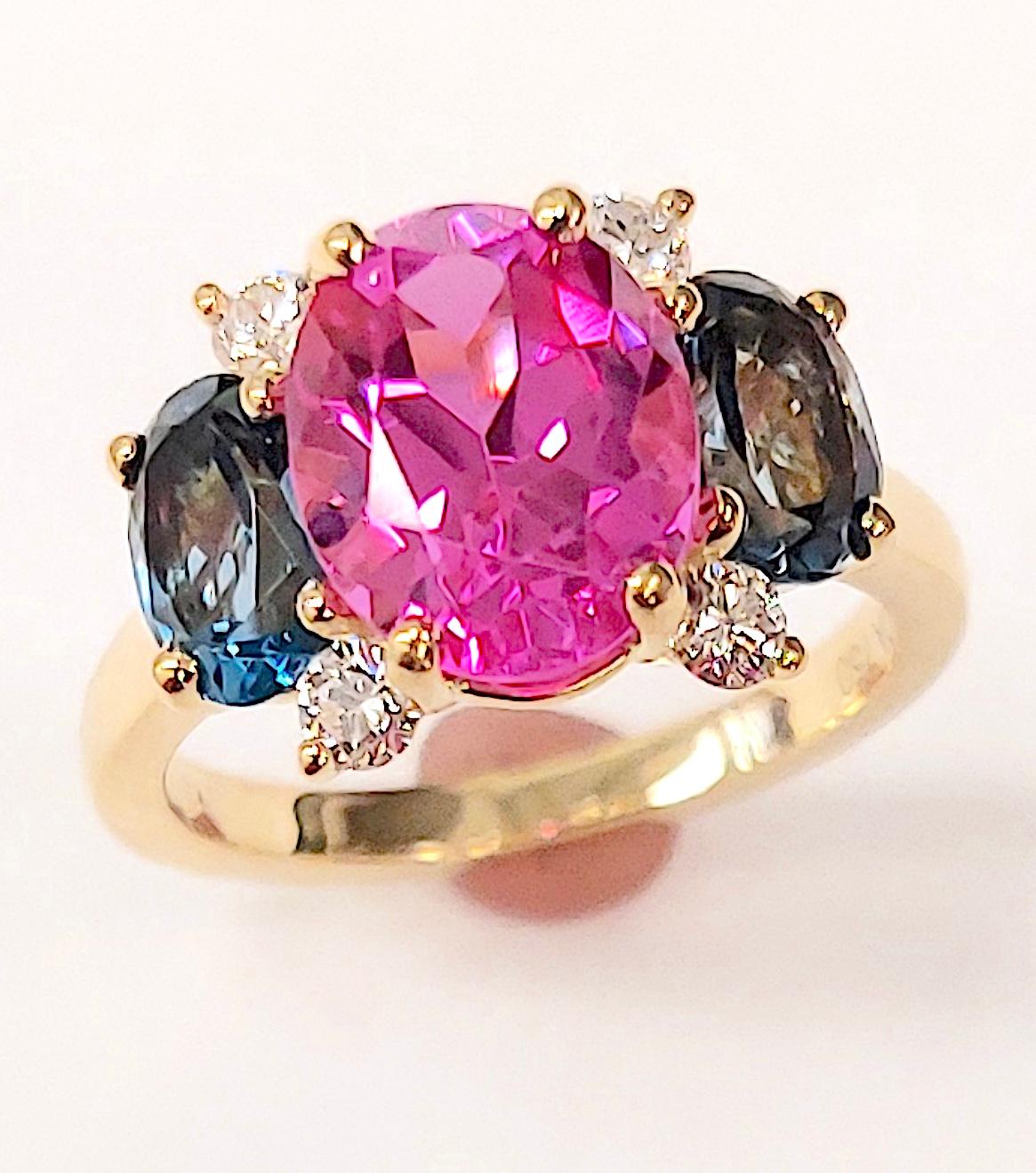 Bonheur Ring, Blue Topaz and Pink Topaz and Diamond Yellow Gold Domed Ring For Sale 10