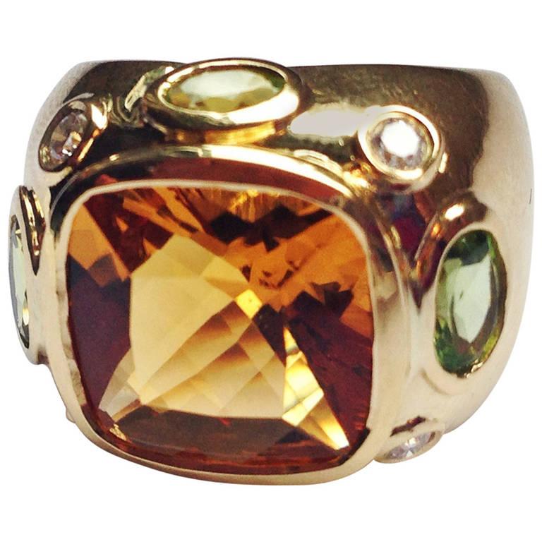 Bonheur Ring, gewölbter Ring aus Gelbgold mit grünem Amethyst, Amethyst und blauem Topas Damen im Angebot