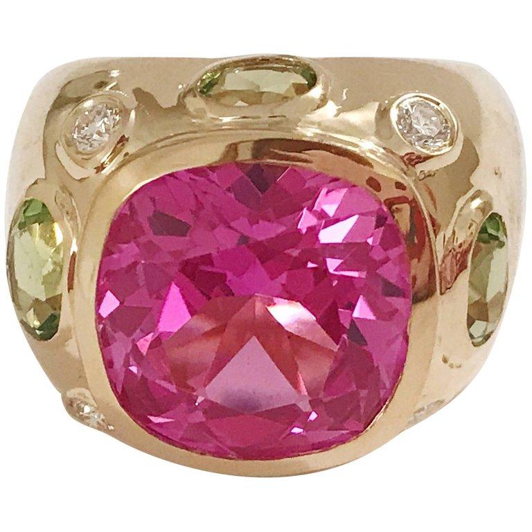 Bonheur Ring with Blue Topaz, Amethyst and Diamond Domed Ring For Sale 12