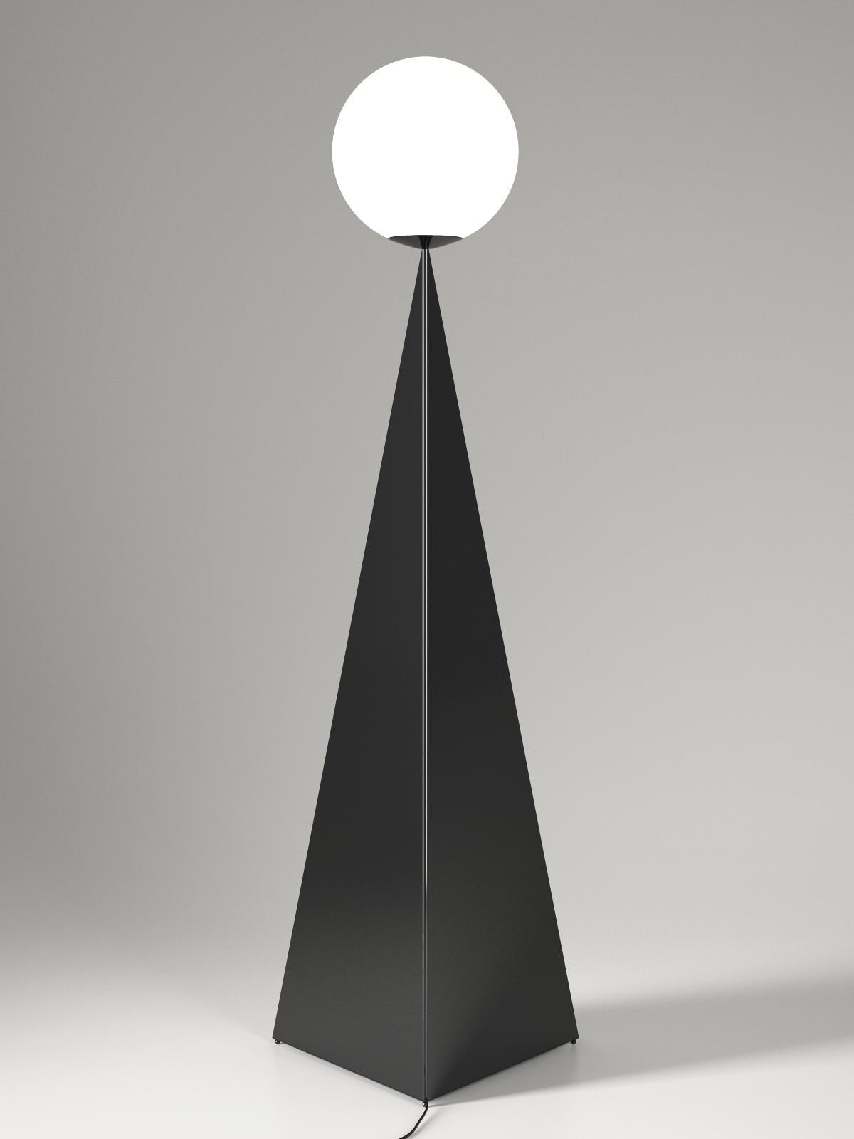 Allemand Lampadaire Bonhomme par Atelier Areti en vente