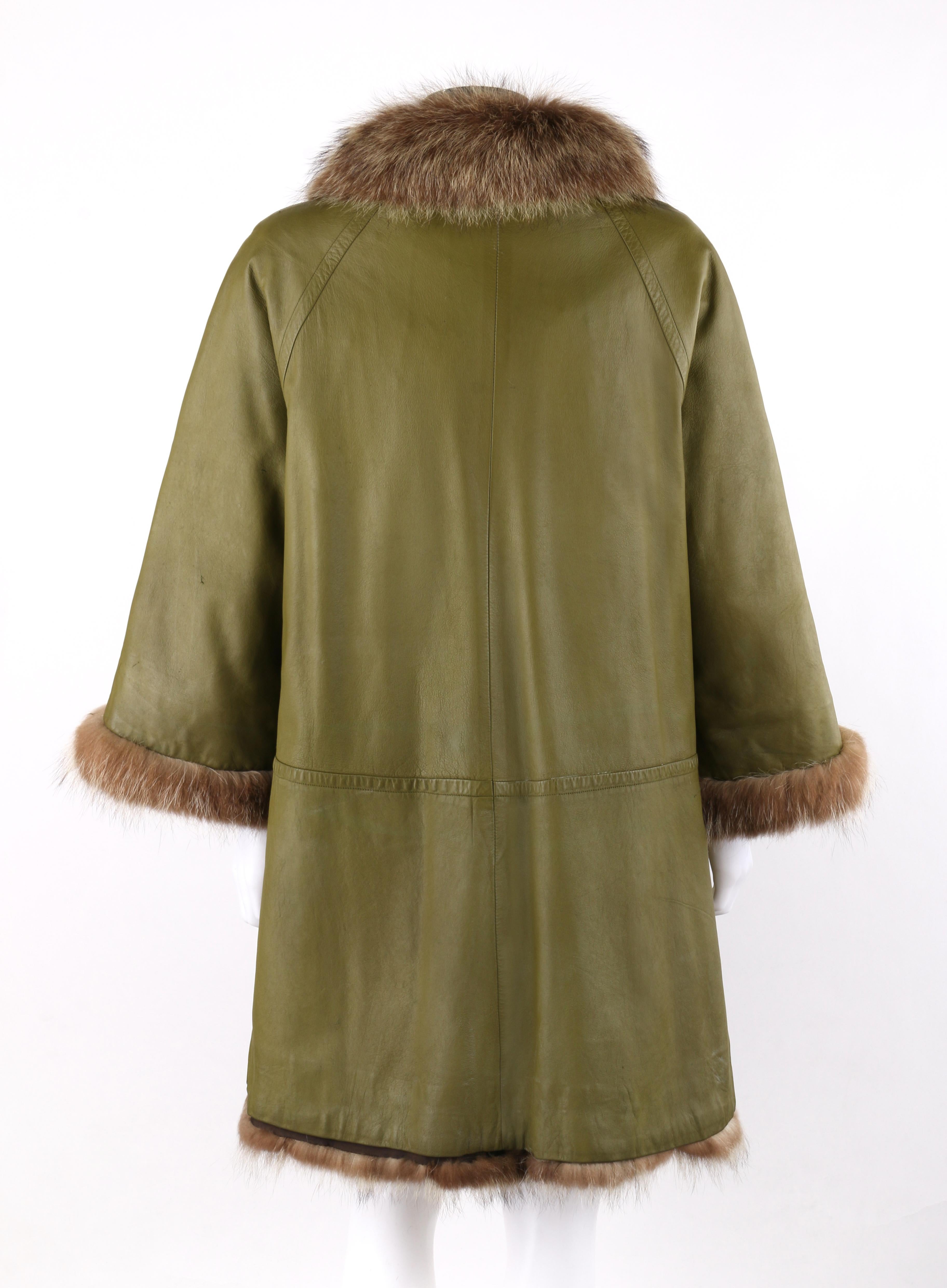 BONNIE CASHIN c.1960's SILLS & Co. Manteau modulaire vert olive en fourrure de raton laveur Pour femmes en vente