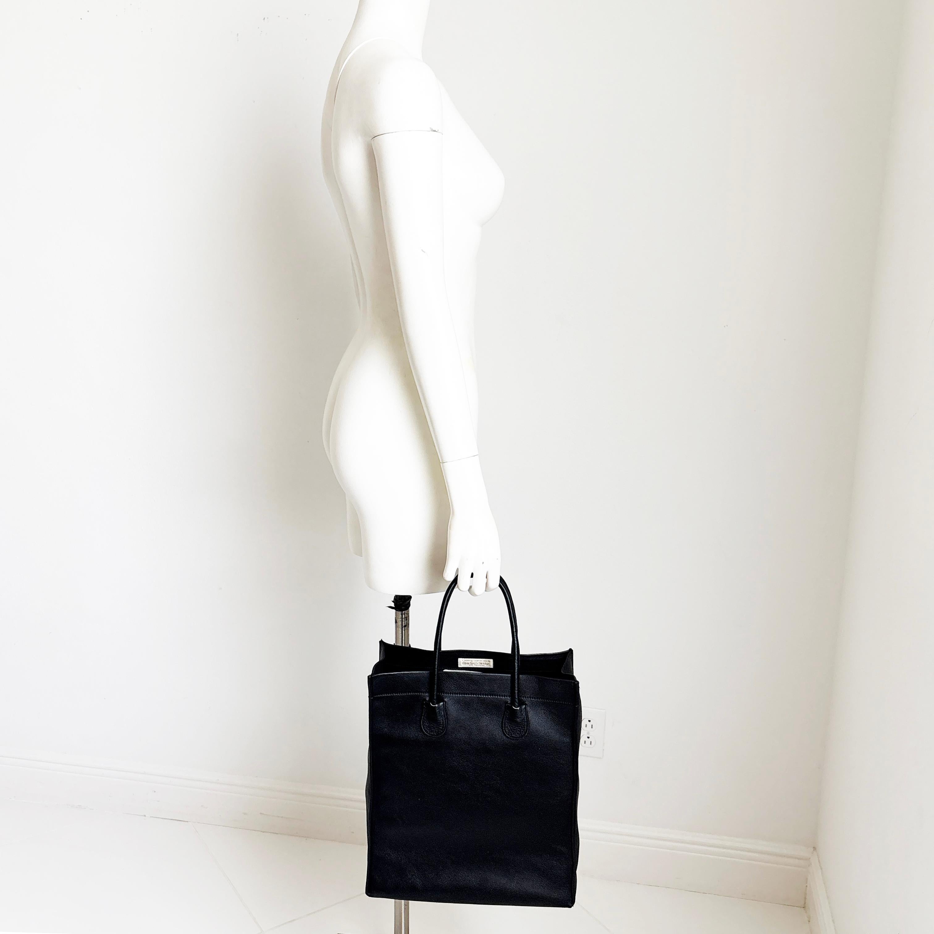 Bonnie Cashin for Coach Classic Shopping Tote Black Cowhide Leather Vintage 60s In Excellent Condition For Sale In Port Saint Lucie, FL