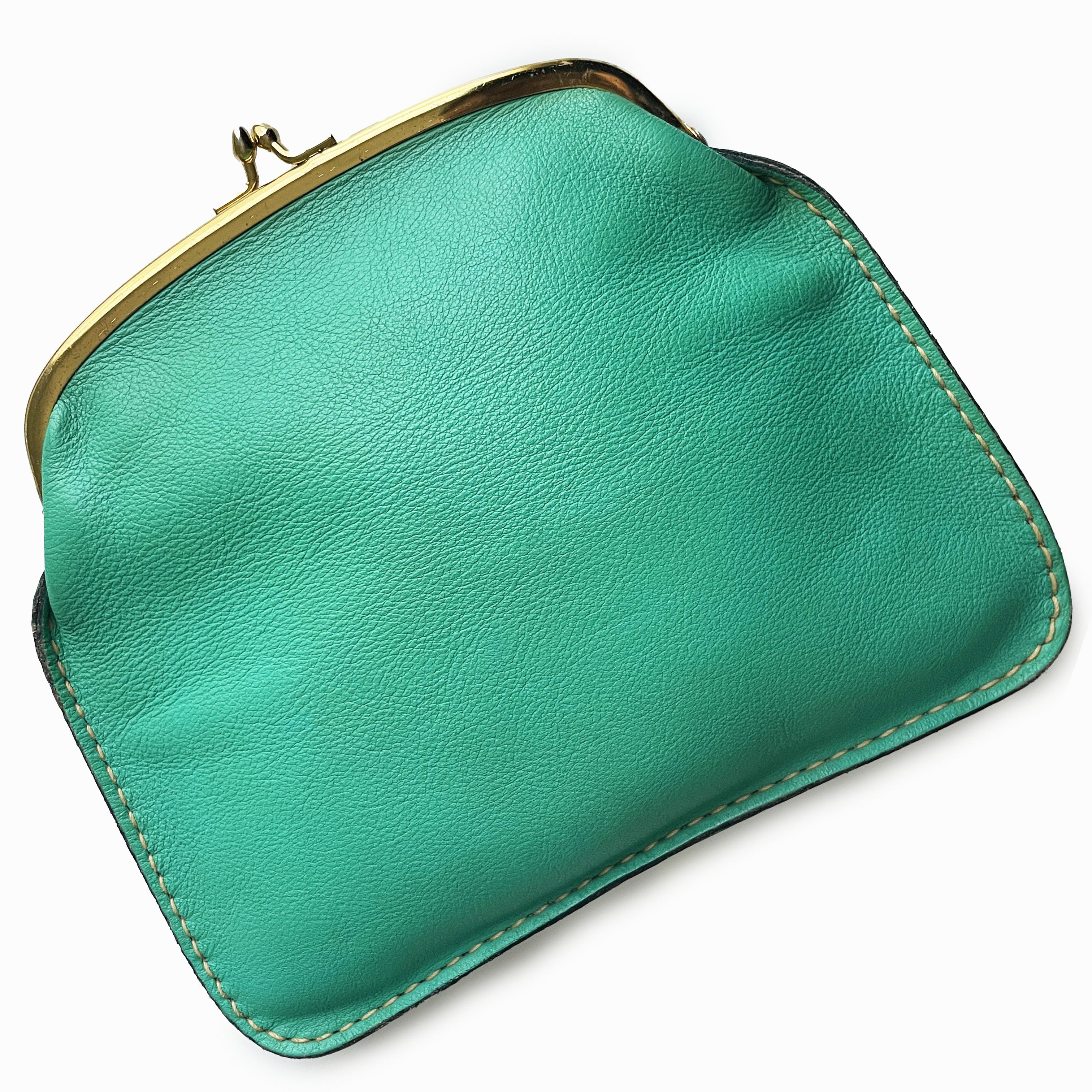 Bonnie Cashin for Coach Foldover Purse 60s Cashin Carry Mint Green Leather Rare In Good Condition For Sale In Port Saint Lucie, FL