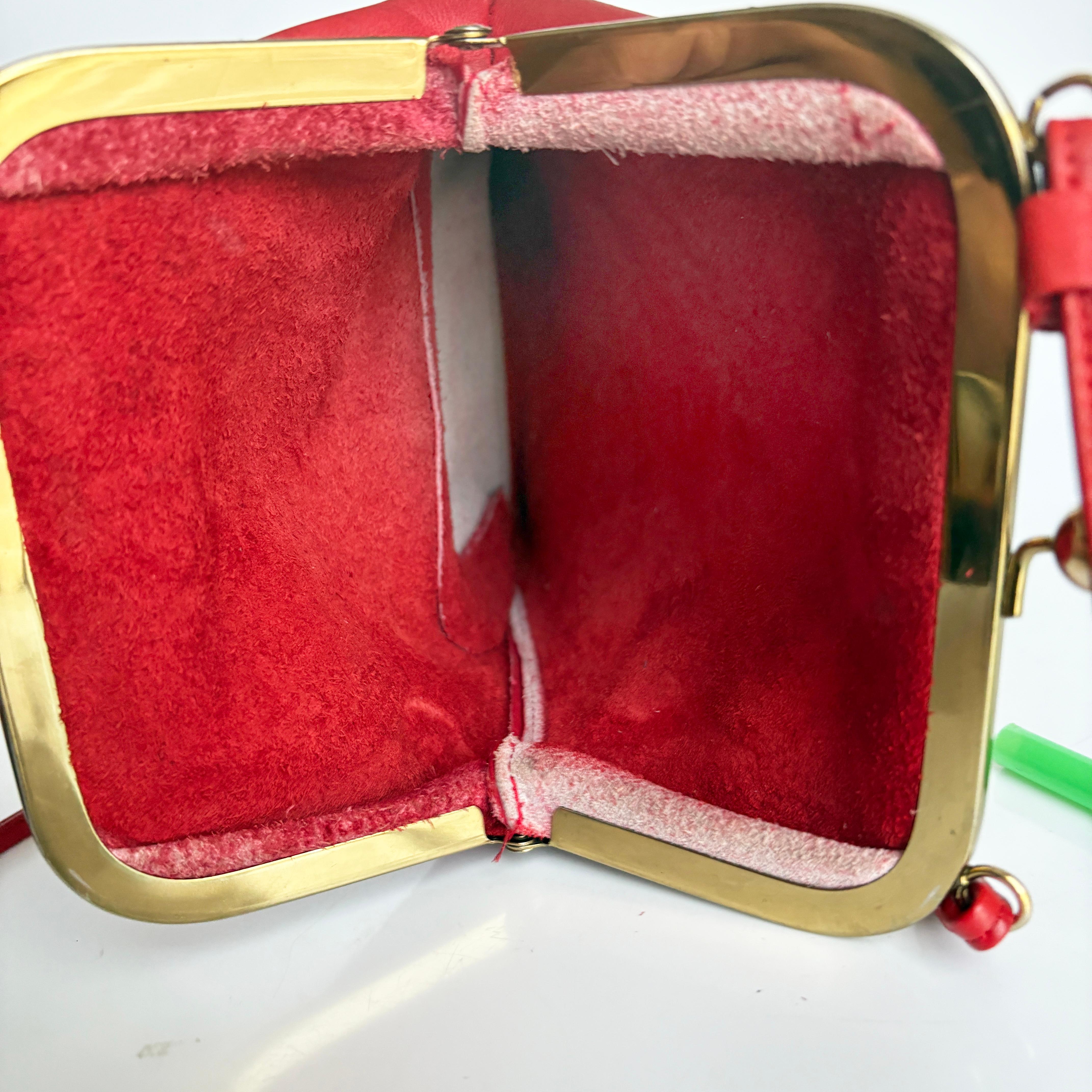 Bonnie Cashin für Coach Swinger Tasche mit doppeltem Rahmen und Kissenschloss aus rotem Leder Vintage im Angebot 8