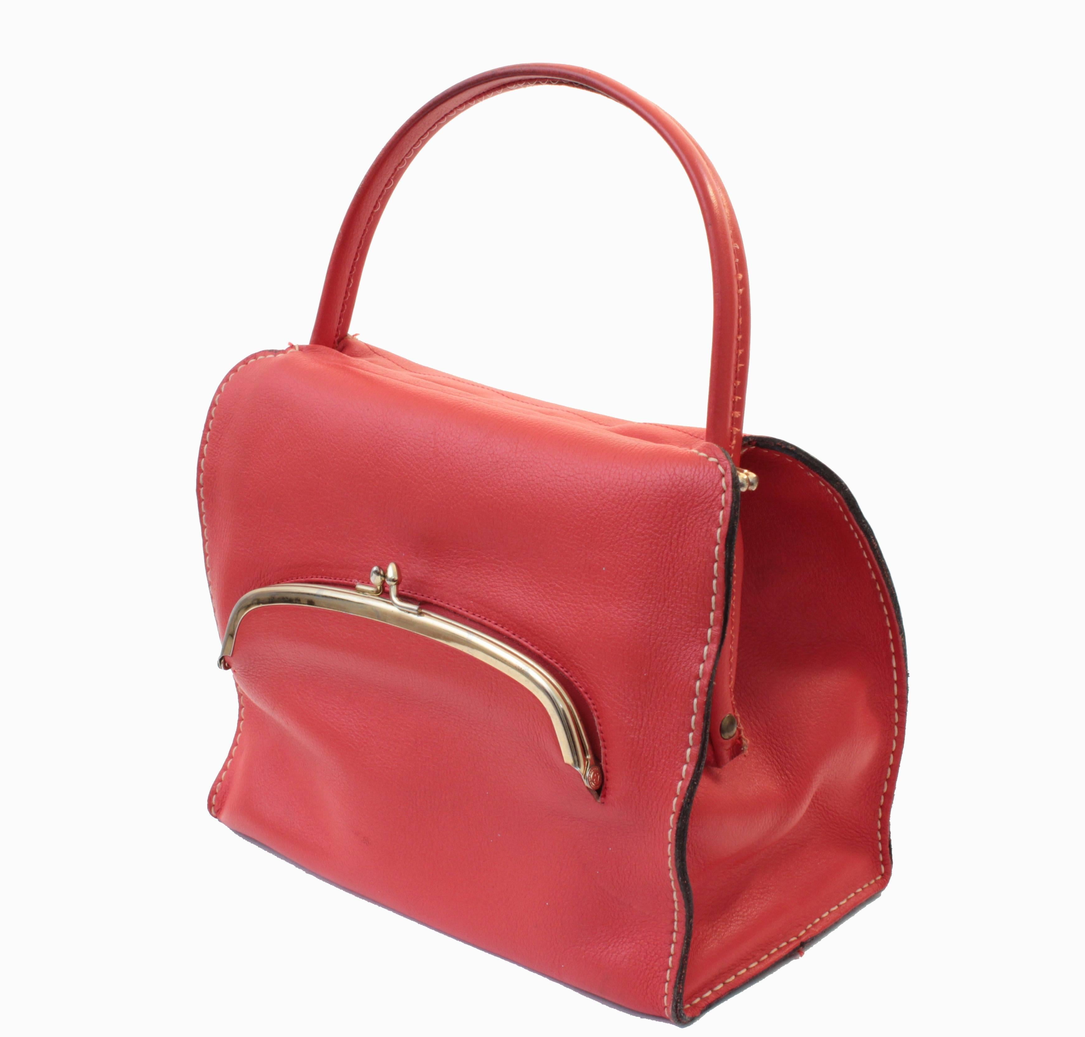 Bonnie Cashin pour Coach - Sac fourre-tout en cuir rouge avec cadre ciseau, sac cabas, 1966 3