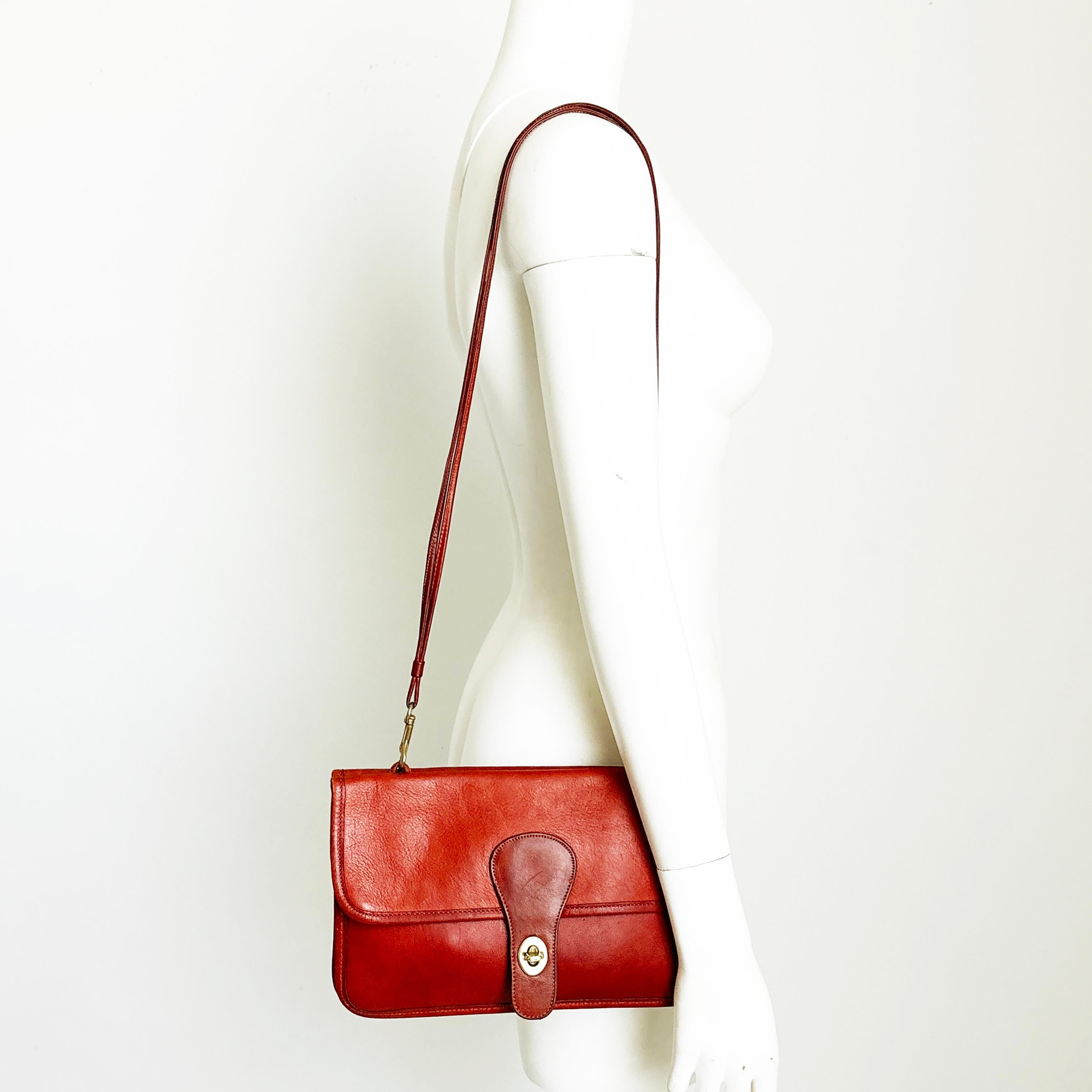 Bonnie Cashin für Coach Twin Clutch Bag RARE Rust Leder Early 70s Umhängetasche für Damen oder Herren im Angebot