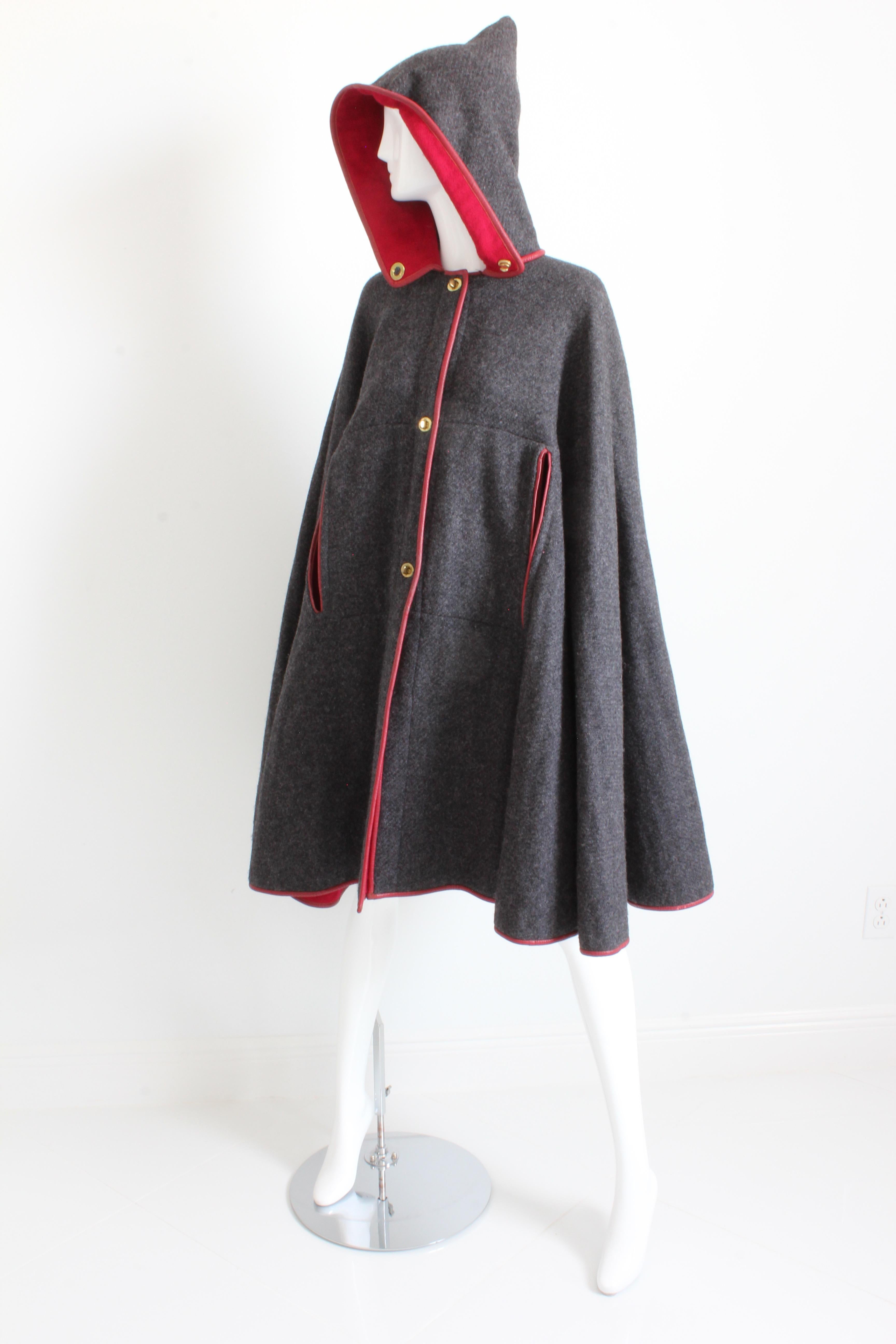 Bonnie Cashin for Sills Cape Hooded Charcoal Wool Red Leather Trim Rare Vintage In Good Condition For Sale In Port Saint Lucie, FL