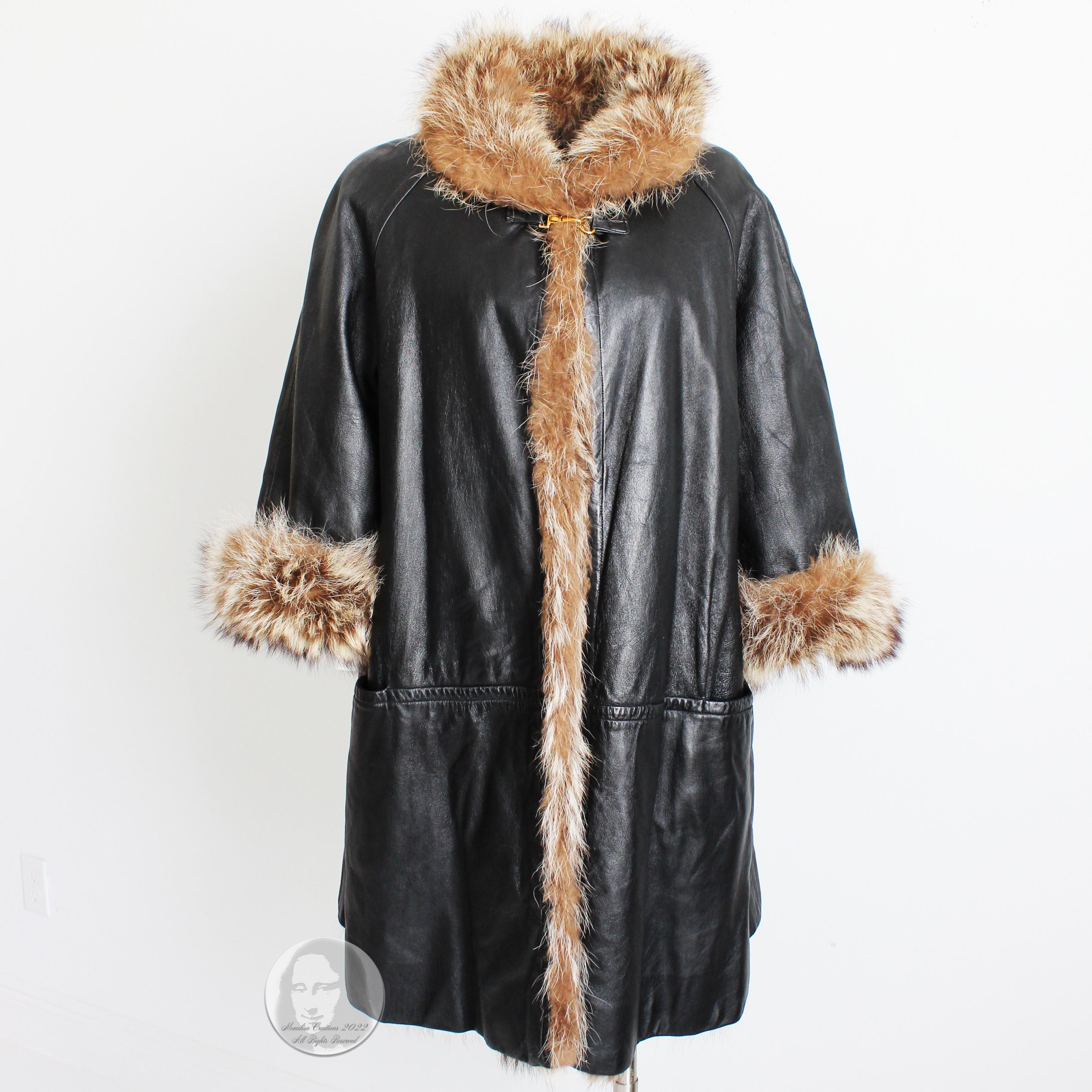 Bonnie Cashin for Sills Coat Black Leather Reversible Raccoon Fur Vintage 1960s  In Good Condition For Sale In Port Saint Lucie, FL
