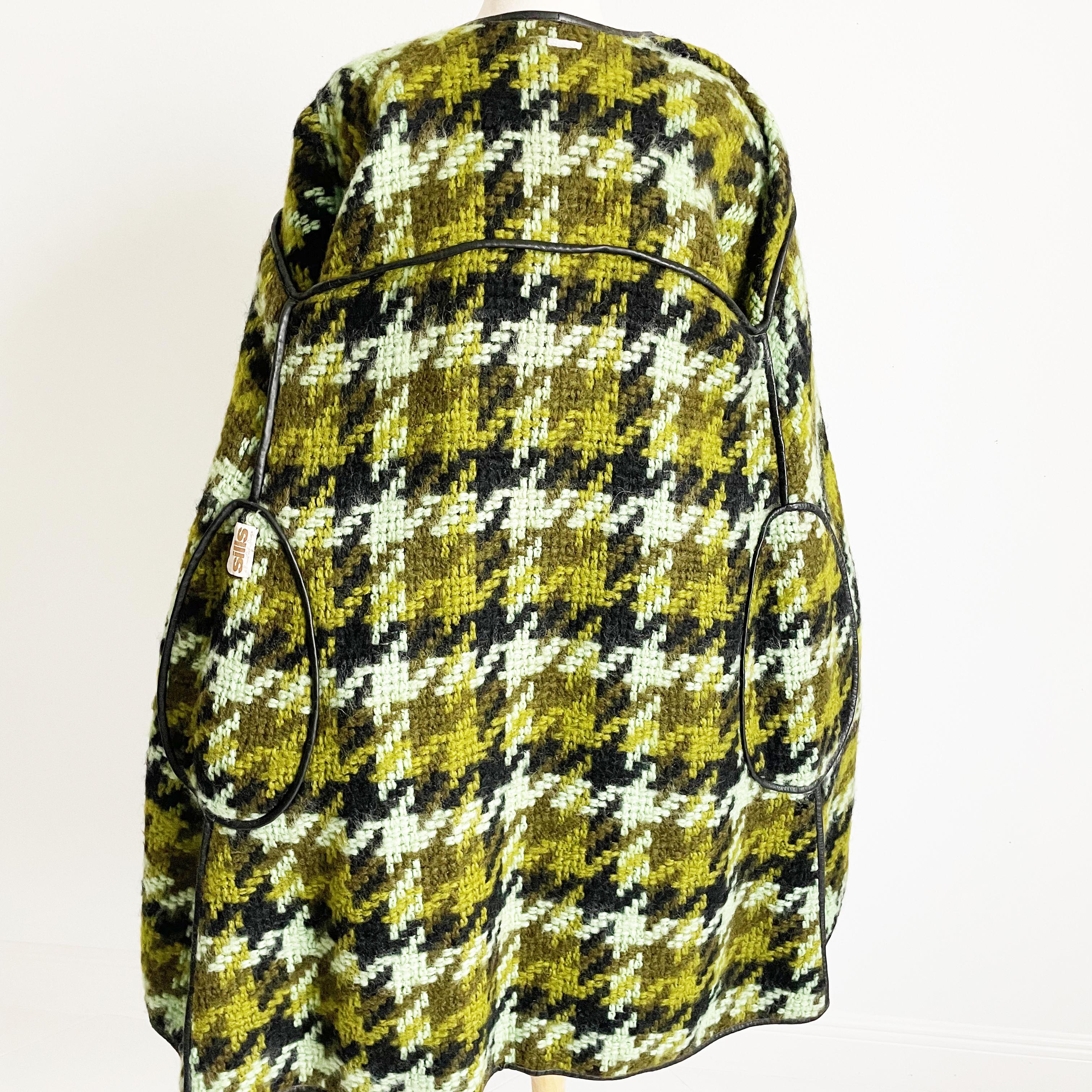 Manteau Bonnie Cashin for Sills pour Poupées surdimensionnées à manches traînantes en tricot bouclé documenté  en vente 9