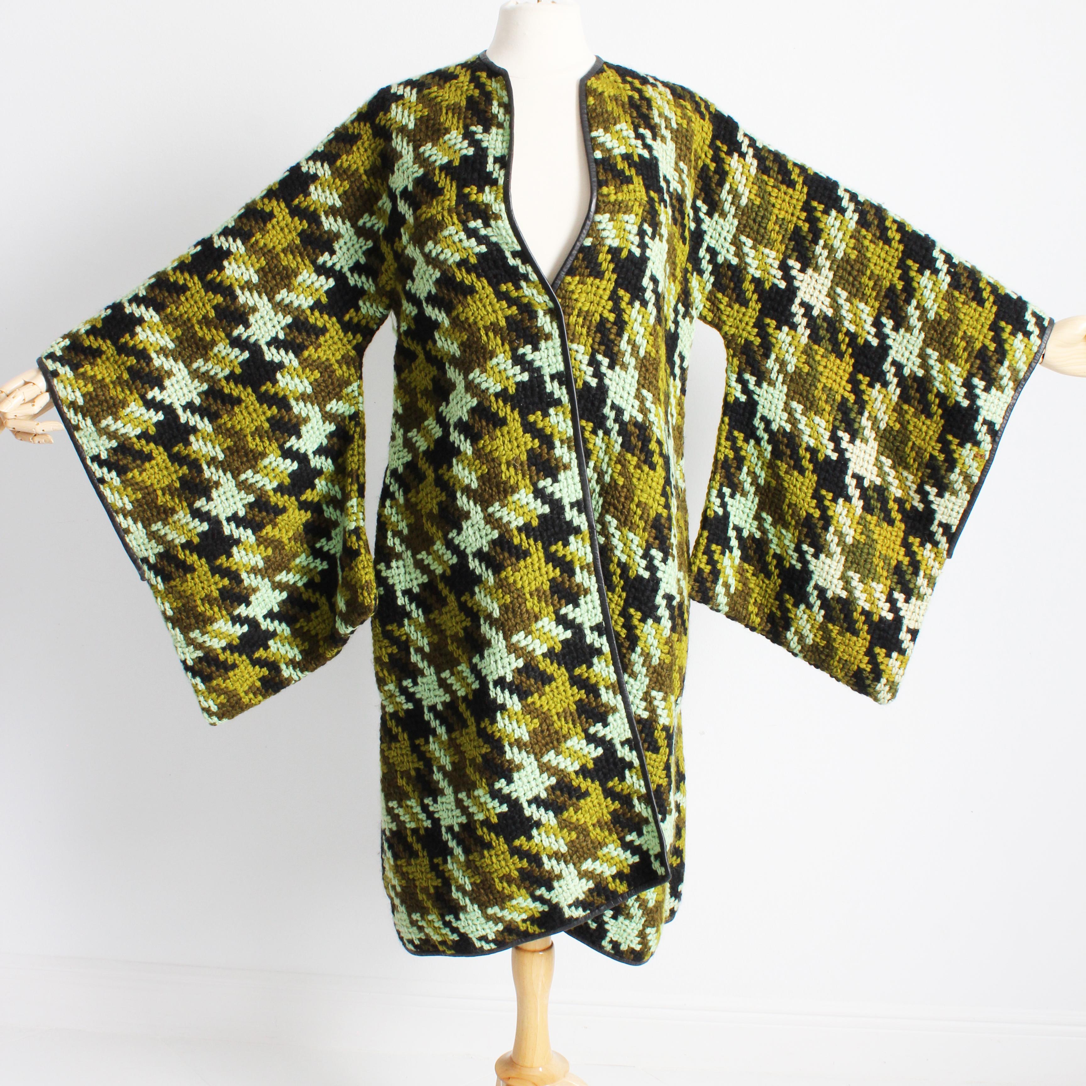 Manteau Bonnie Cashin for Sills pour Poupées surdimensionnées à manches traînantes en tricot bouclé documenté  en vente 1