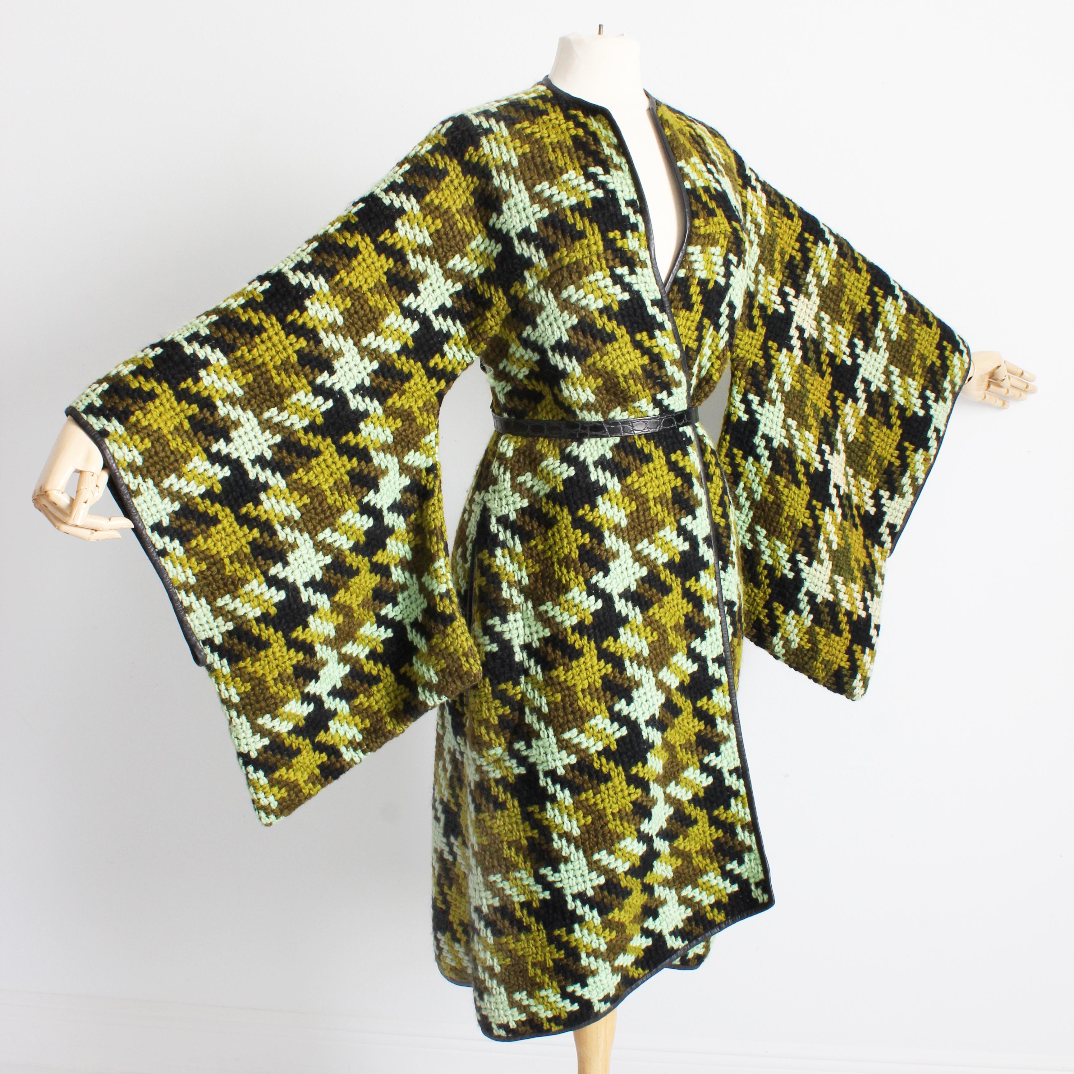 Manteau Bonnie Cashin for Sills pour Poupées surdimensionnées à manches traînantes en tricot bouclé documenté  en vente 3