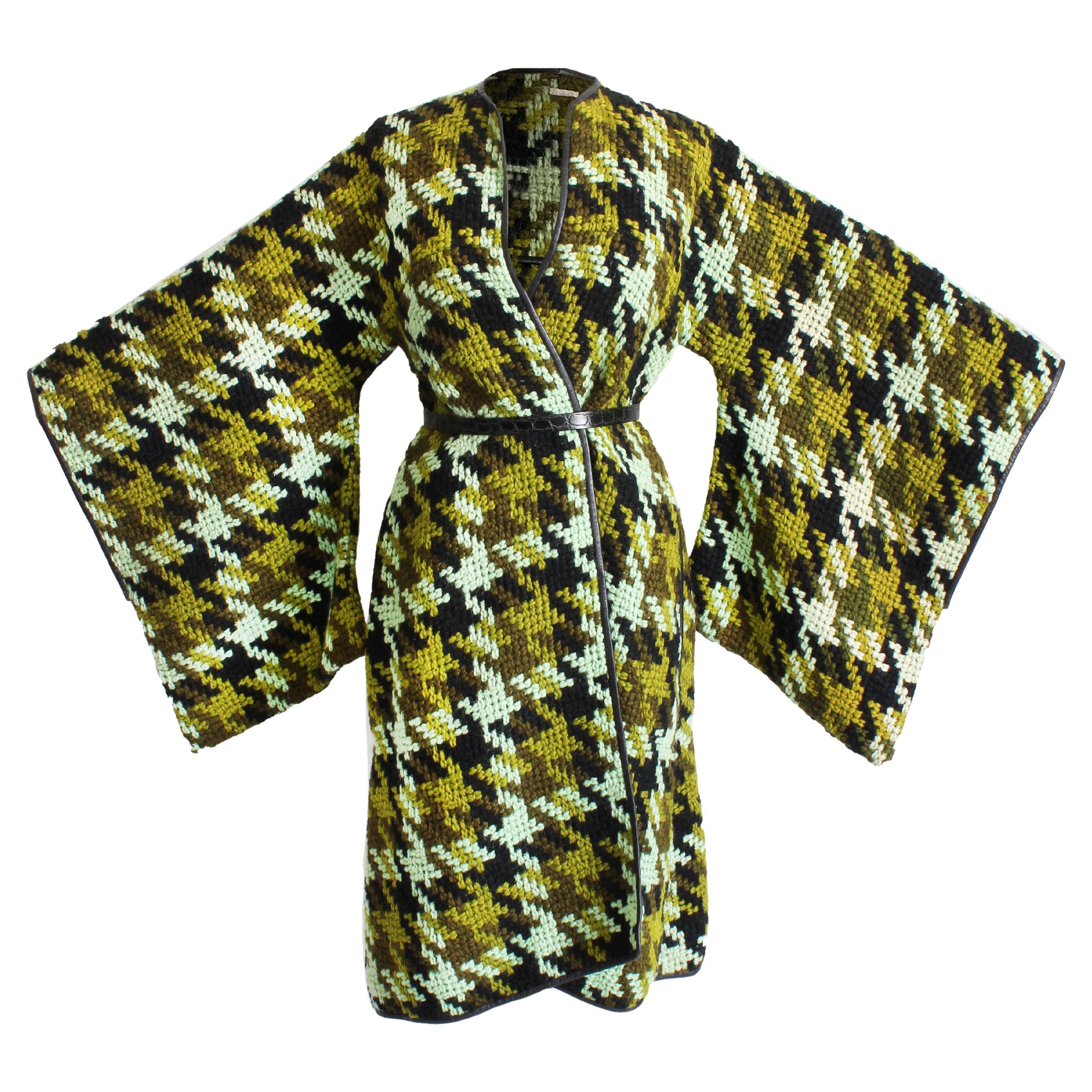 Manteau Bonnie Cashin for Sills pour Poupées surdimensionnées à manches traînantes en tricot bouclé documenté  en vente