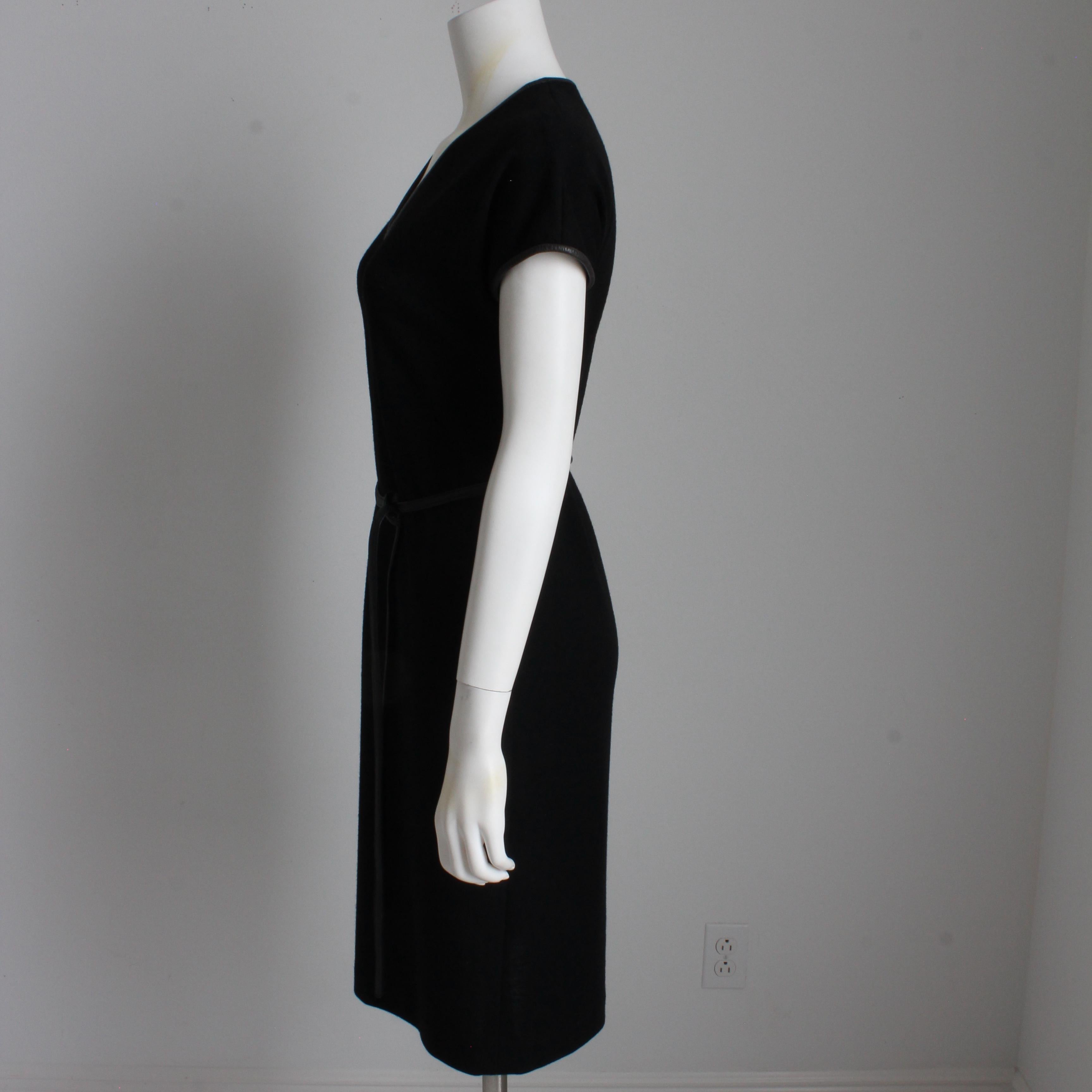 Bonnie Cashin pour Sills Robe et ceinture Jersey de laine noir Garniture en cuir Vintage en vente 5