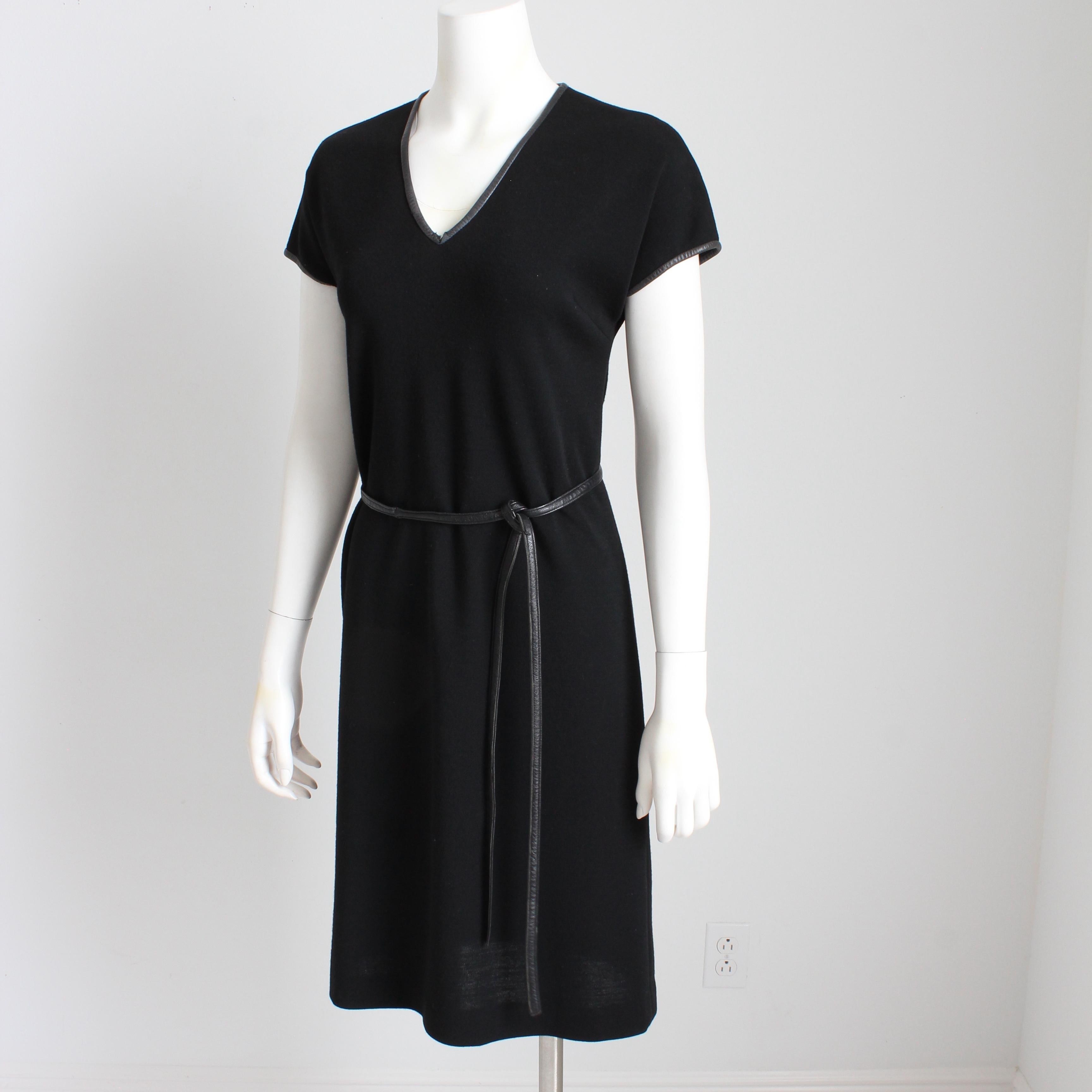 Bonnie Cashin pour Sills Robe et ceinture Jersey de laine noir Garniture en cuir Vintage en vente 1