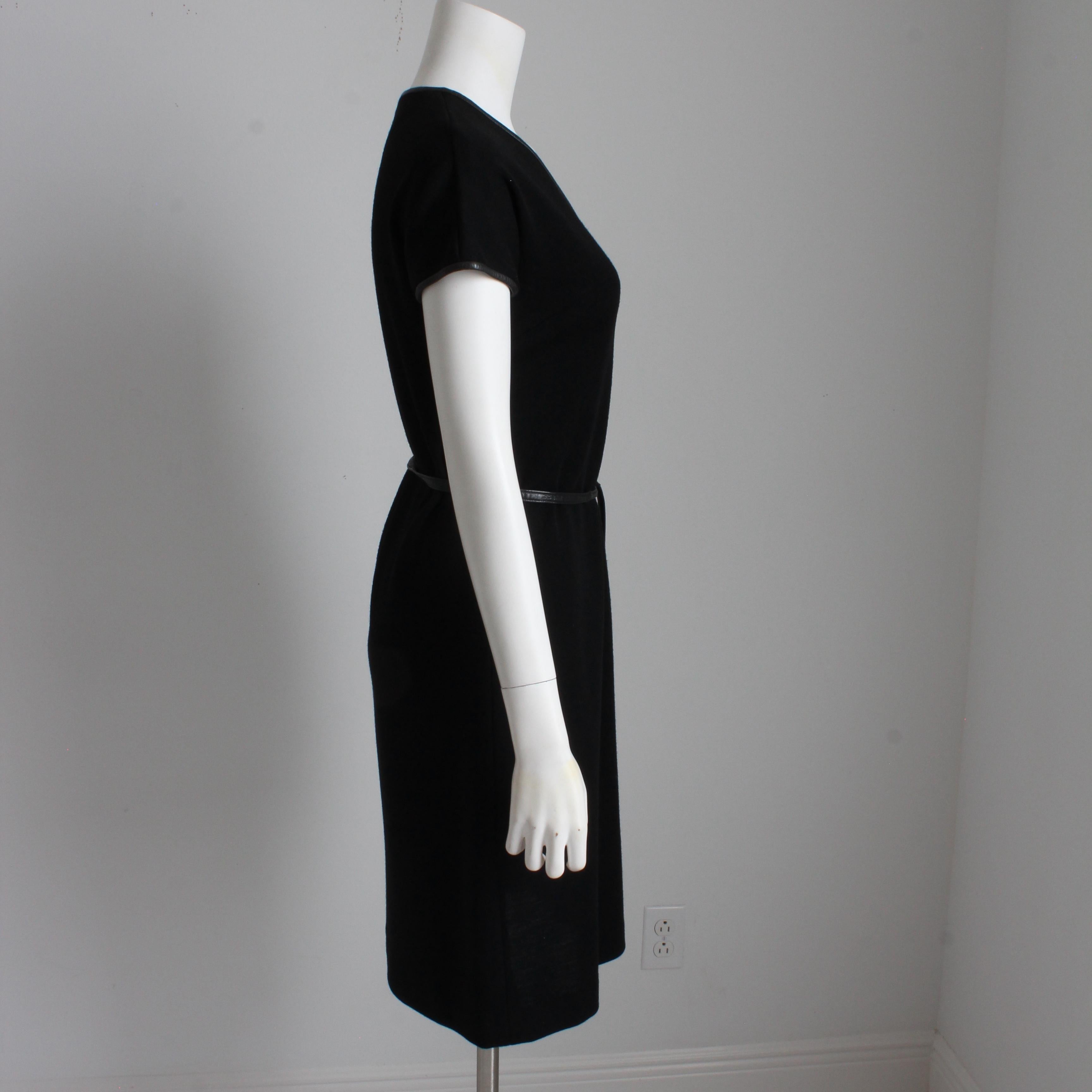 Bonnie Cashin pour Sills Robe et ceinture Jersey de laine noir Garniture en cuir Vintage en vente 3