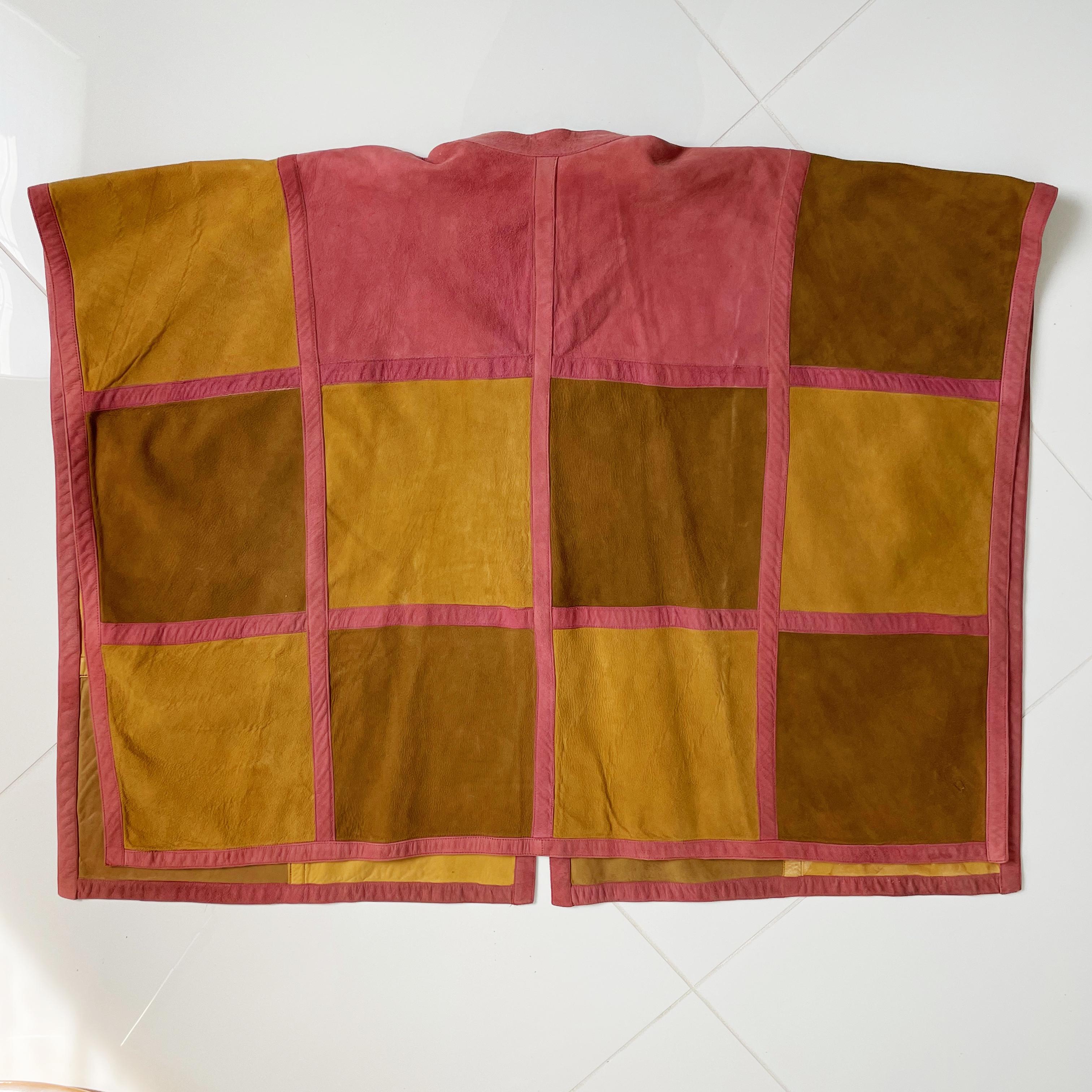 Bonnie Cashin for Sills Poncho cape en daim rose et olive patchwork vintage, années 70 en vente 5